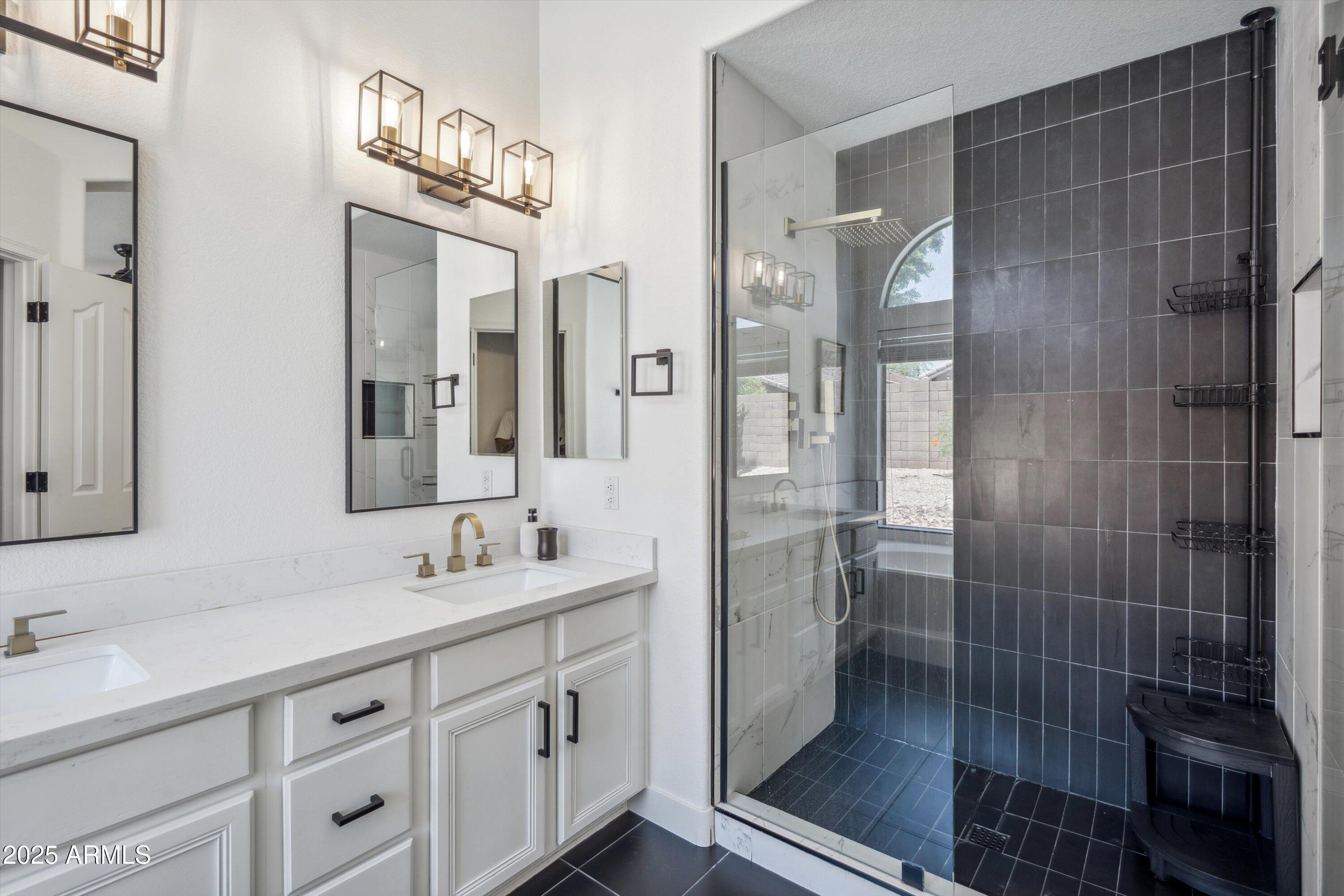 4440 E TETHER Trail