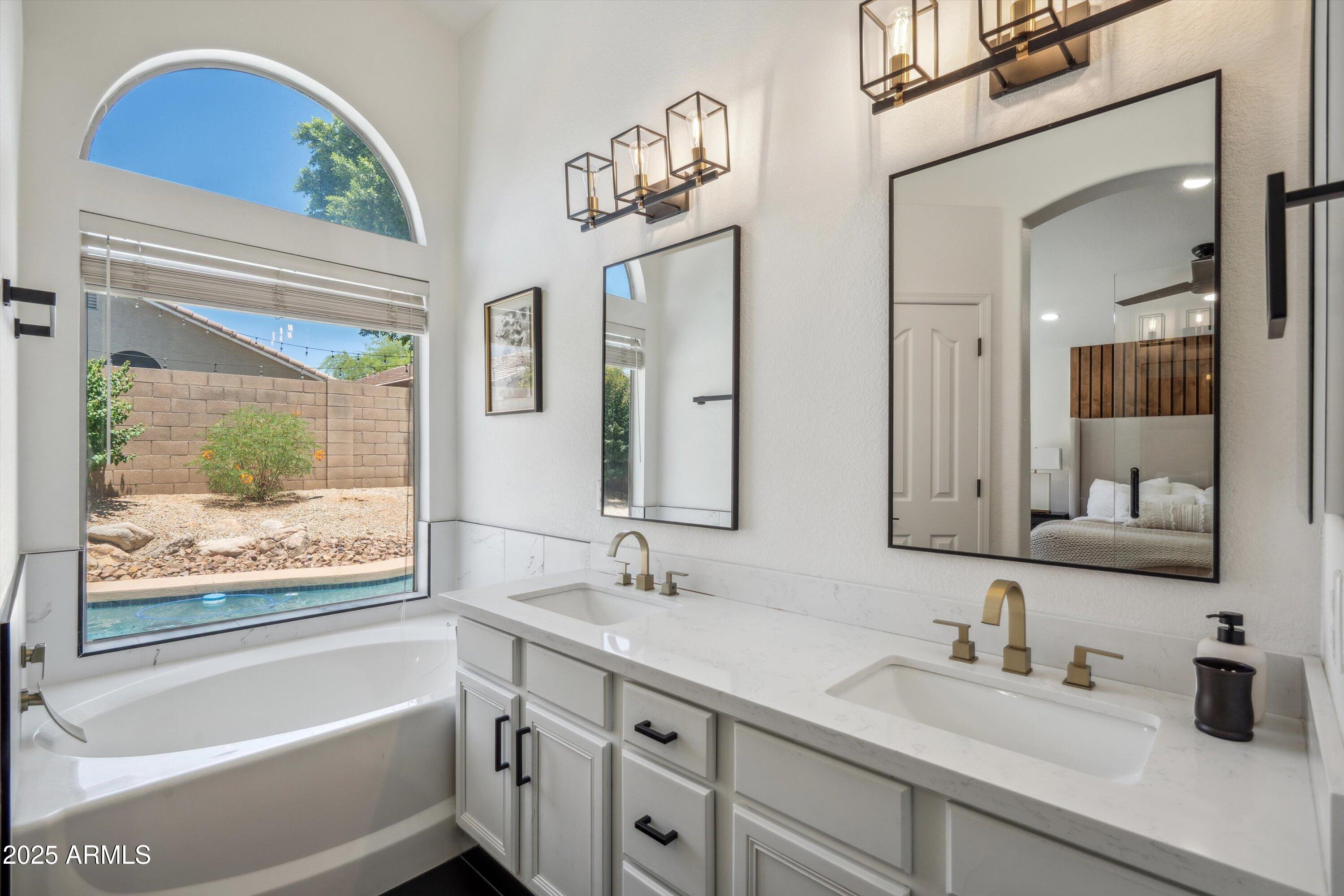 4440 E TETHER Trail