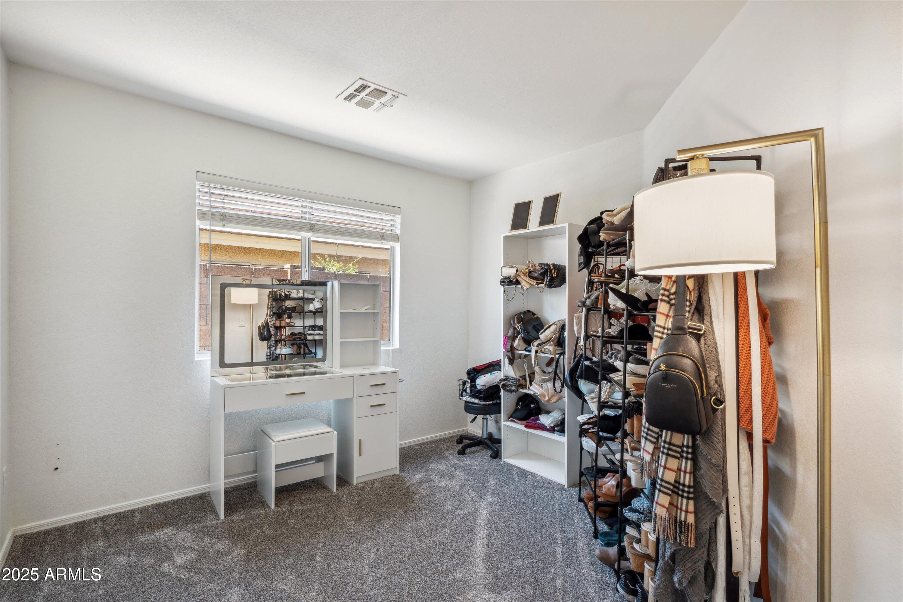 4440 E TETHER Trail