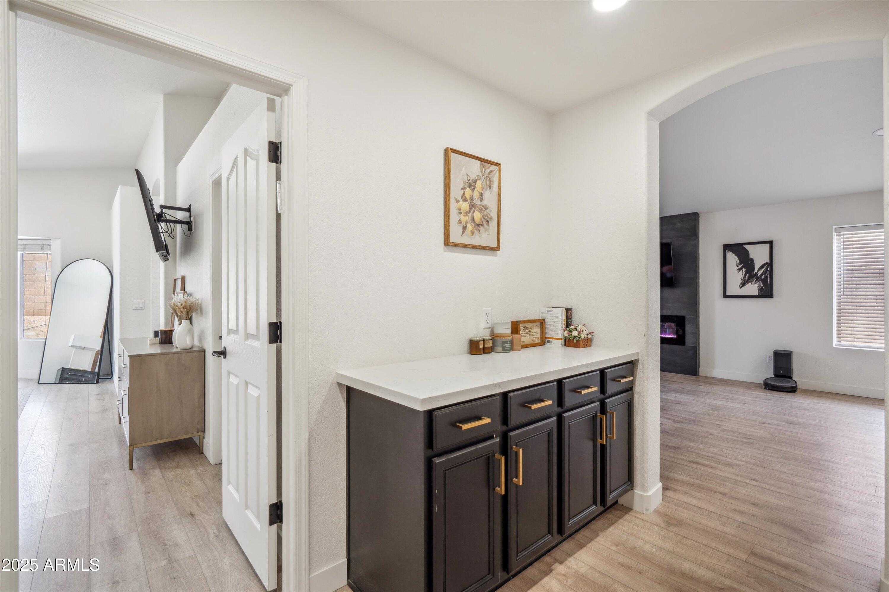 4440 E TETHER Trail