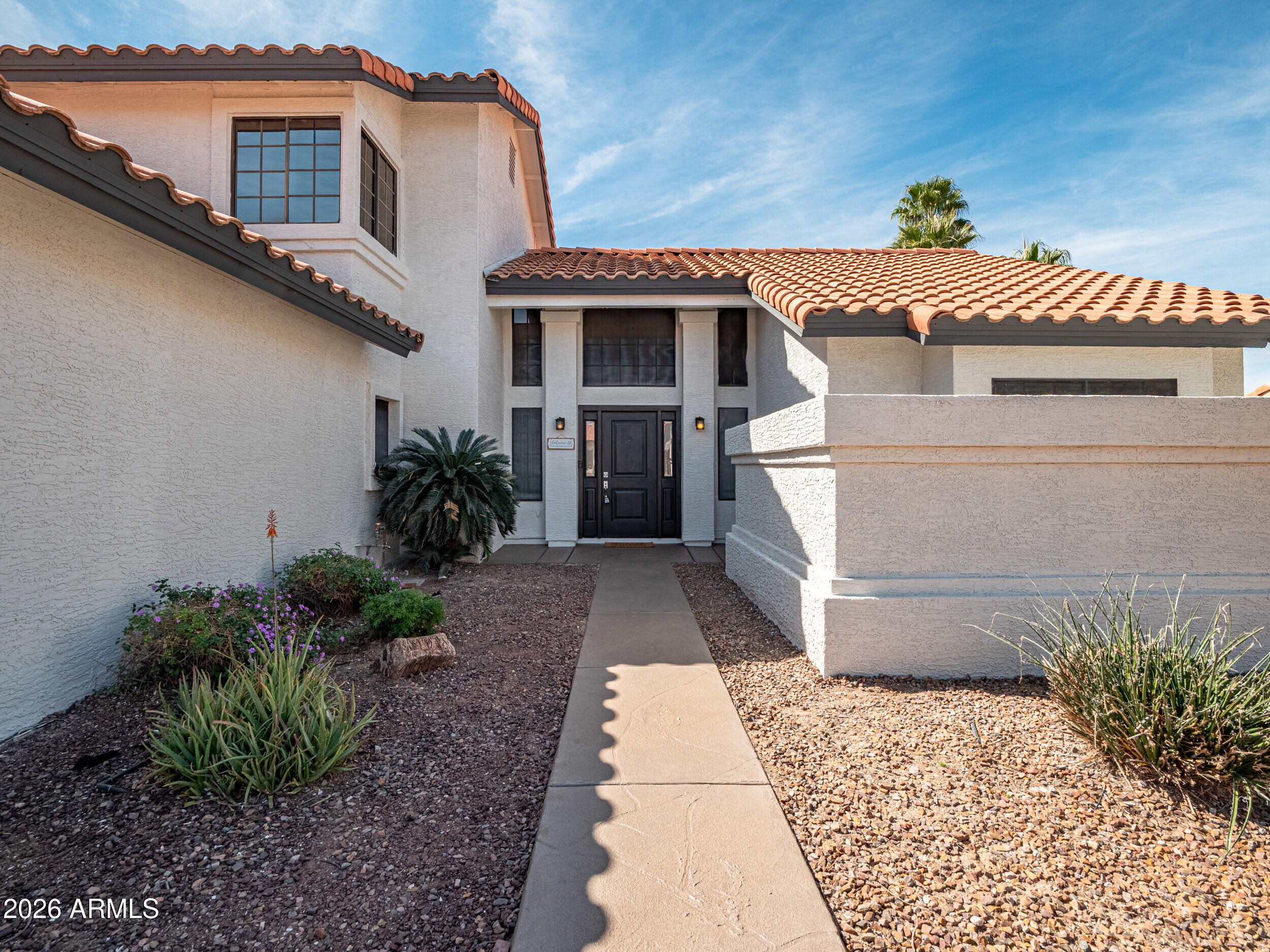 6133 E SADDLEBACK Street