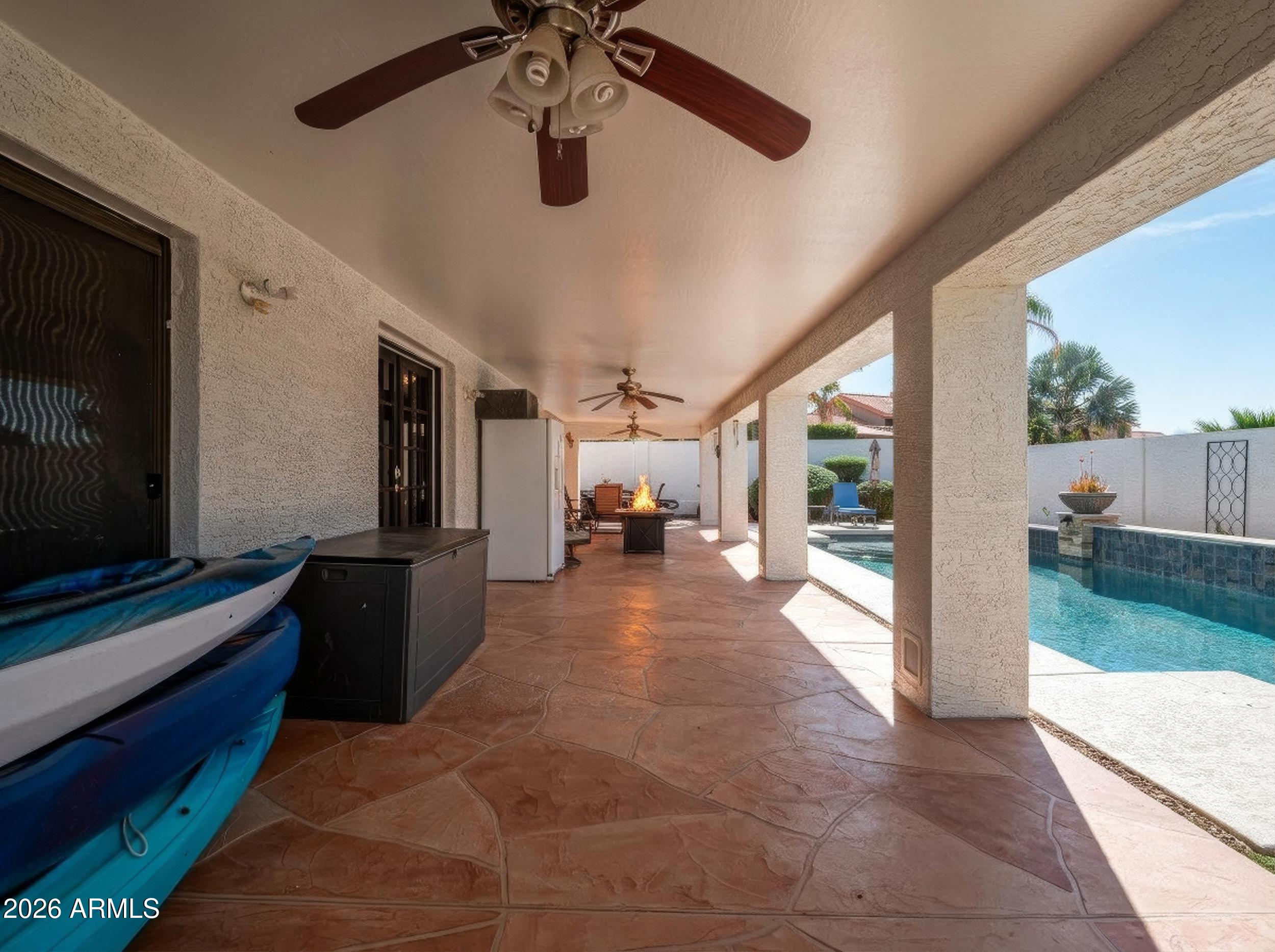 6133 E SADDLEBACK Street