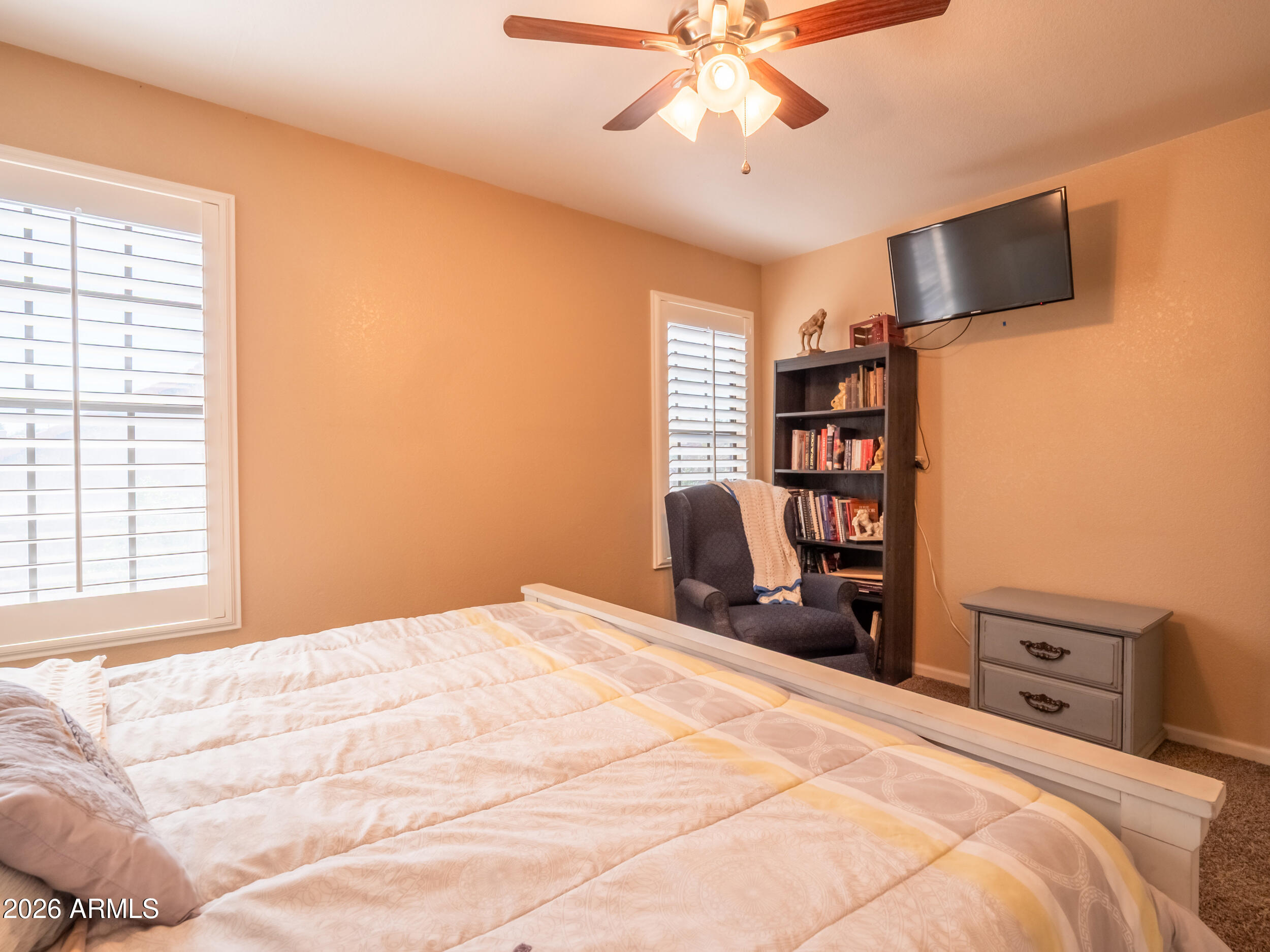 6133 E SADDLEBACK Street