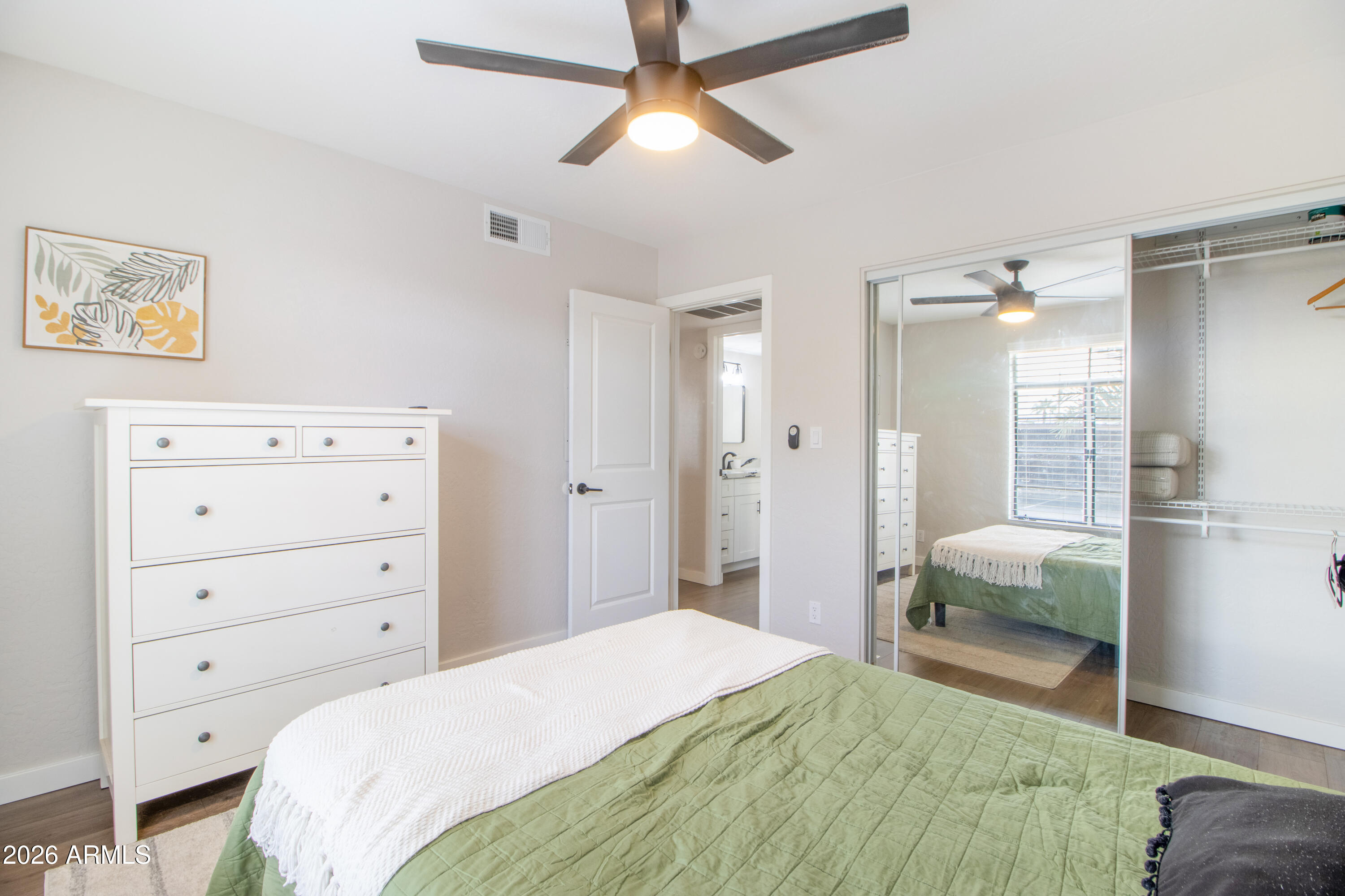 1449 E HIGHLAND Avenue 25