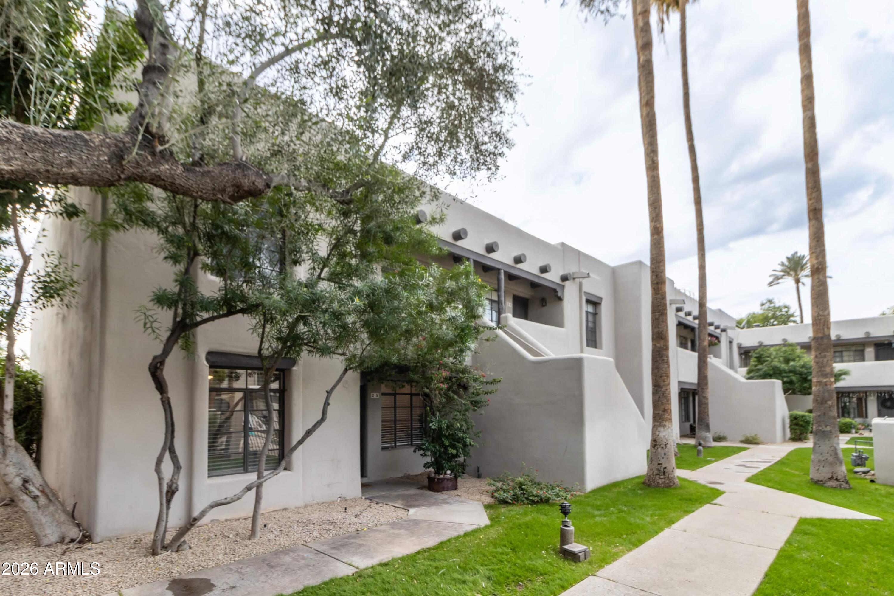 1449 E HIGHLAND Avenue 25