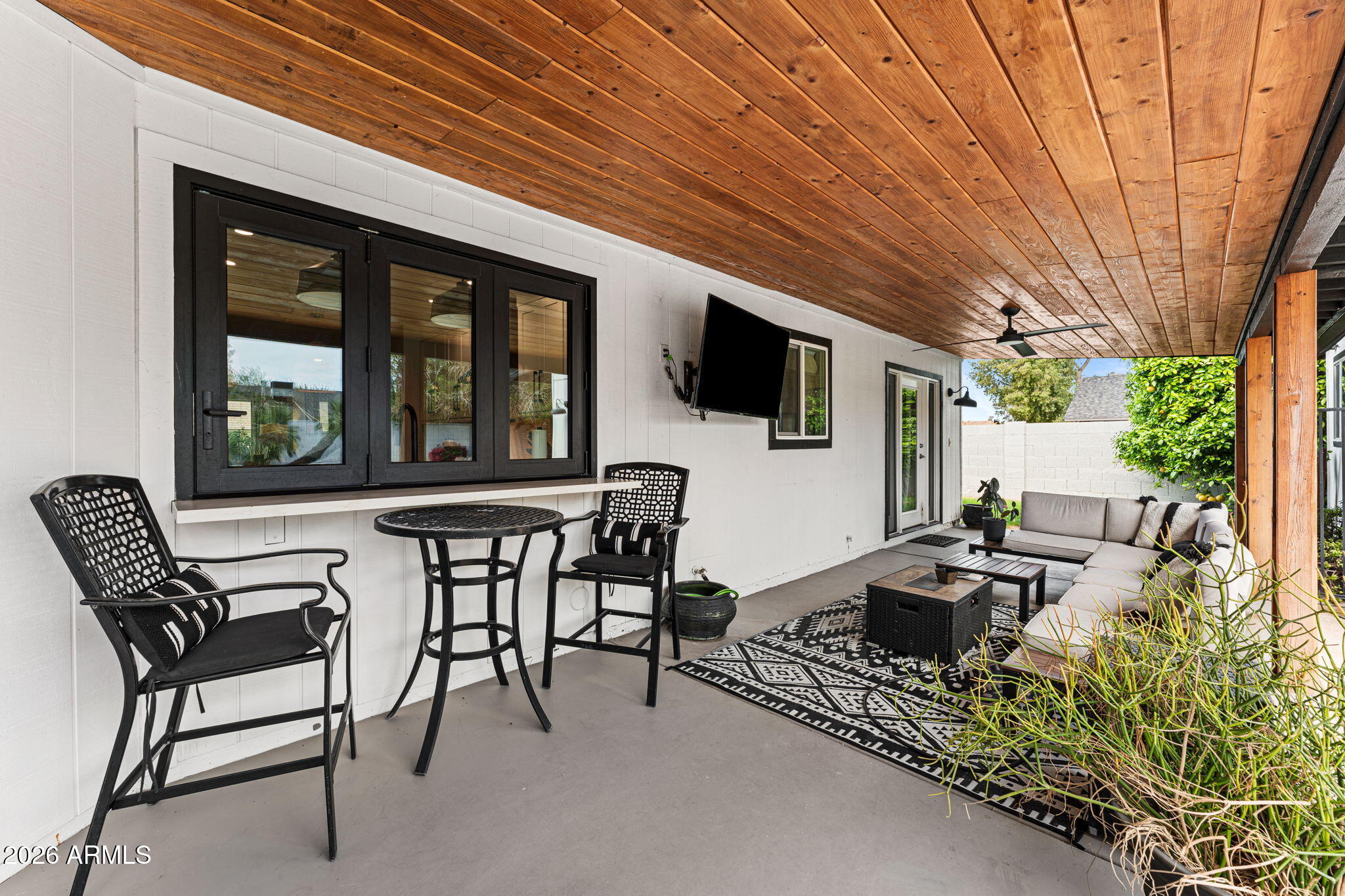 2021 S SAGUARO Circle