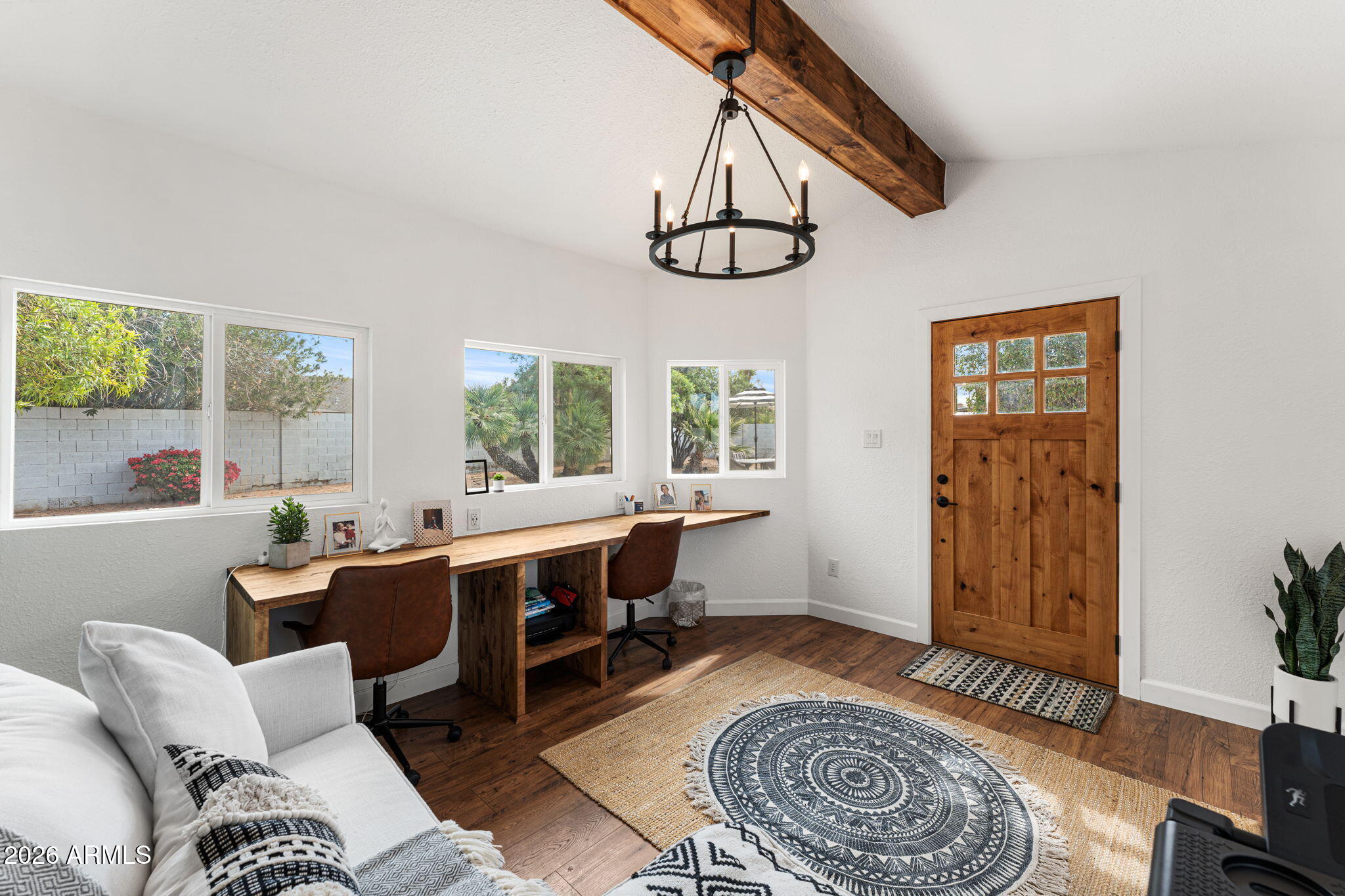 2021 S SAGUARO Circle