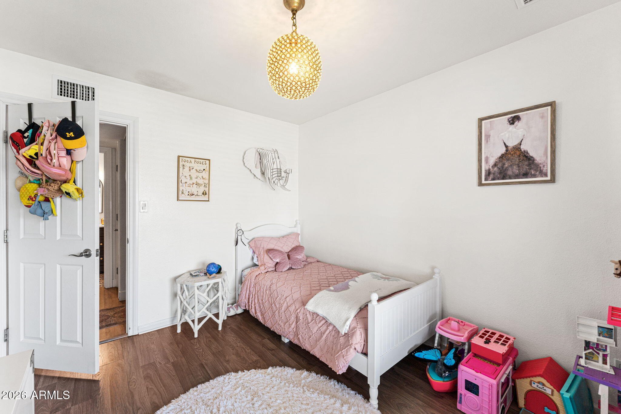 2021 S SAGUARO Circle