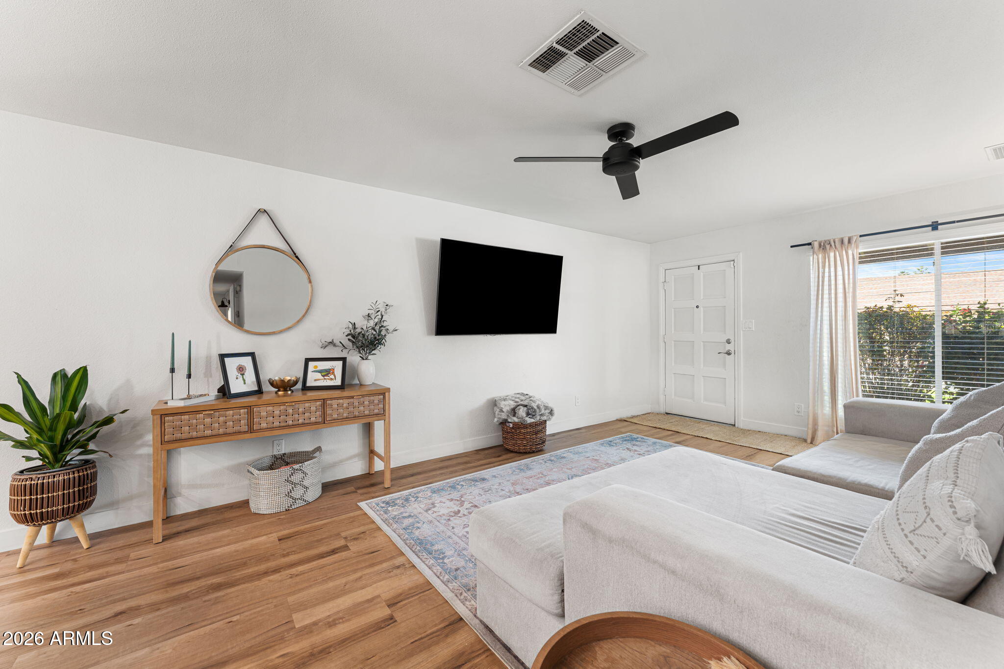 2021 S SAGUARO Circle