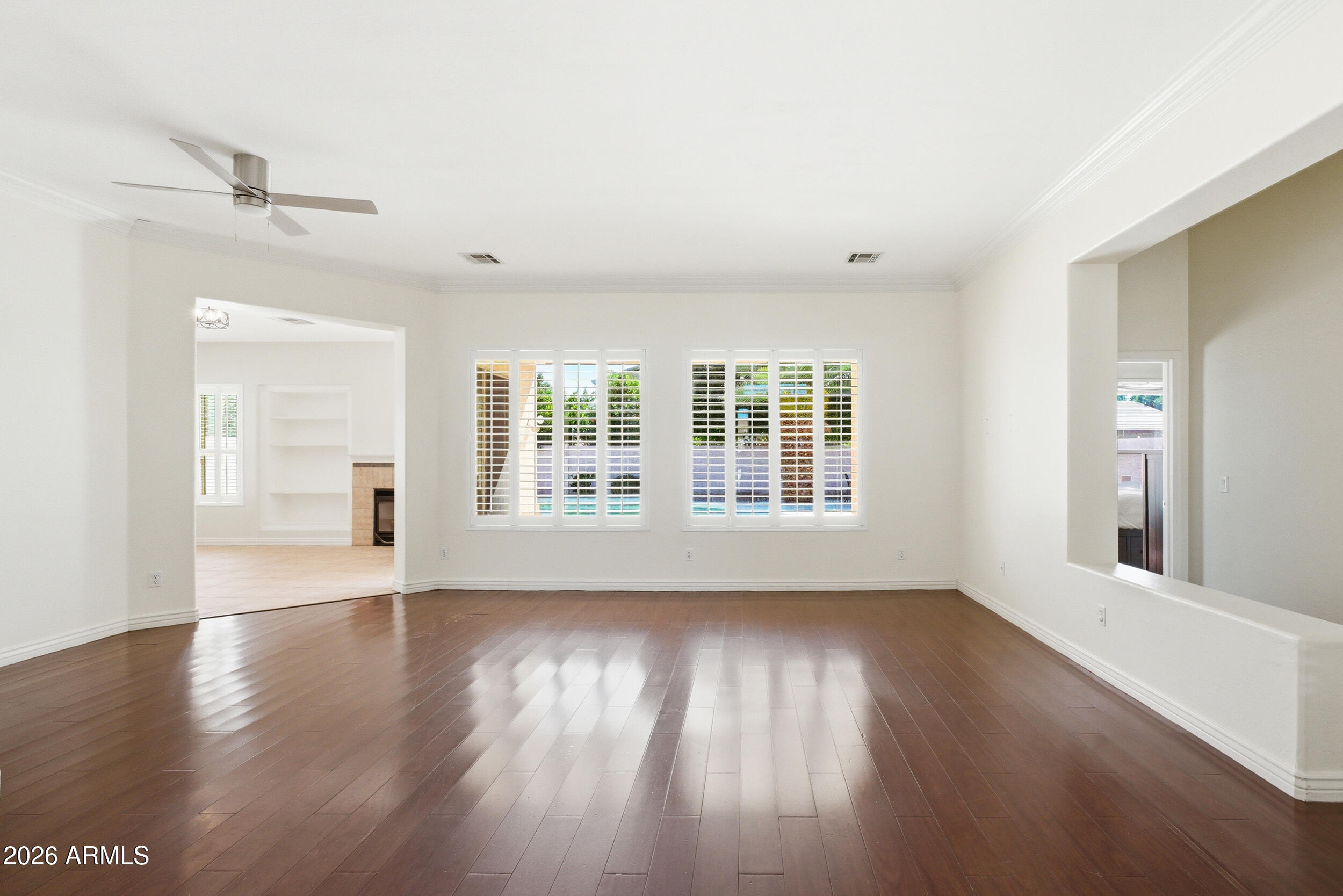 1645 E ORANGEWOOD Street