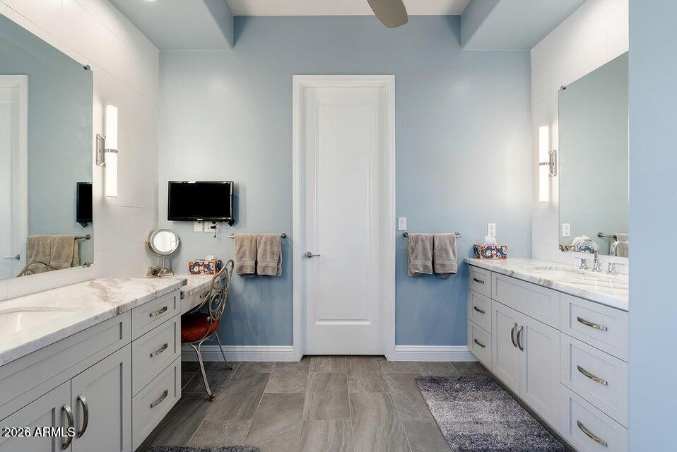 8705 S 24TH Place