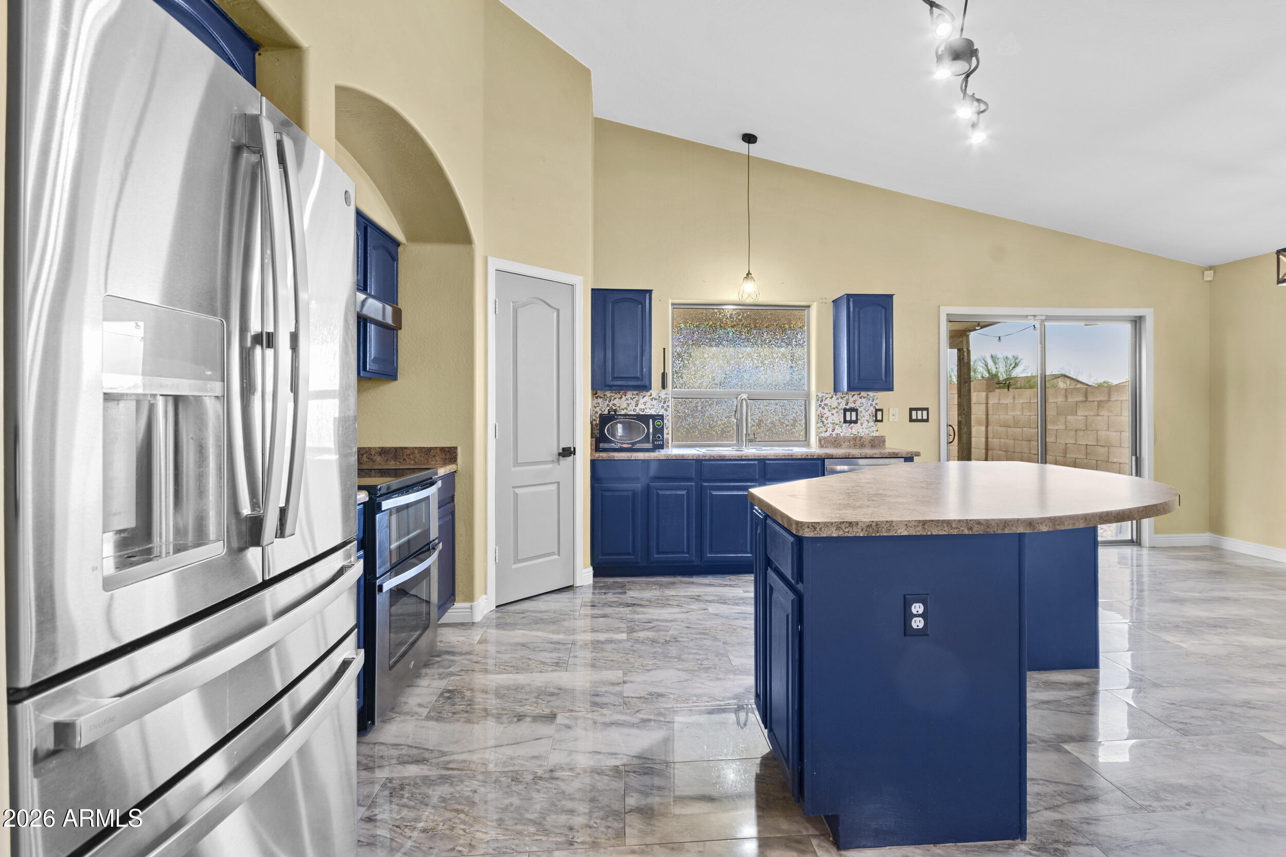 41192 W HAYDEN Drive