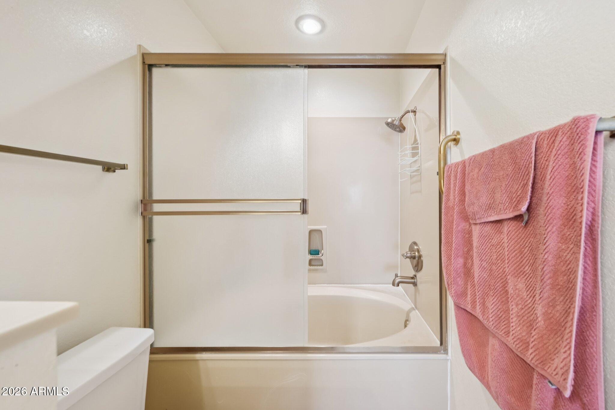 1927 E VELVET Drive