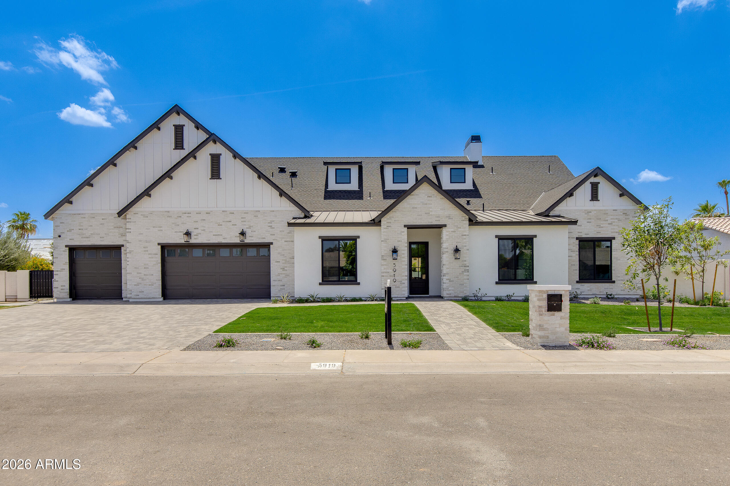 5919 E Corrine Drive