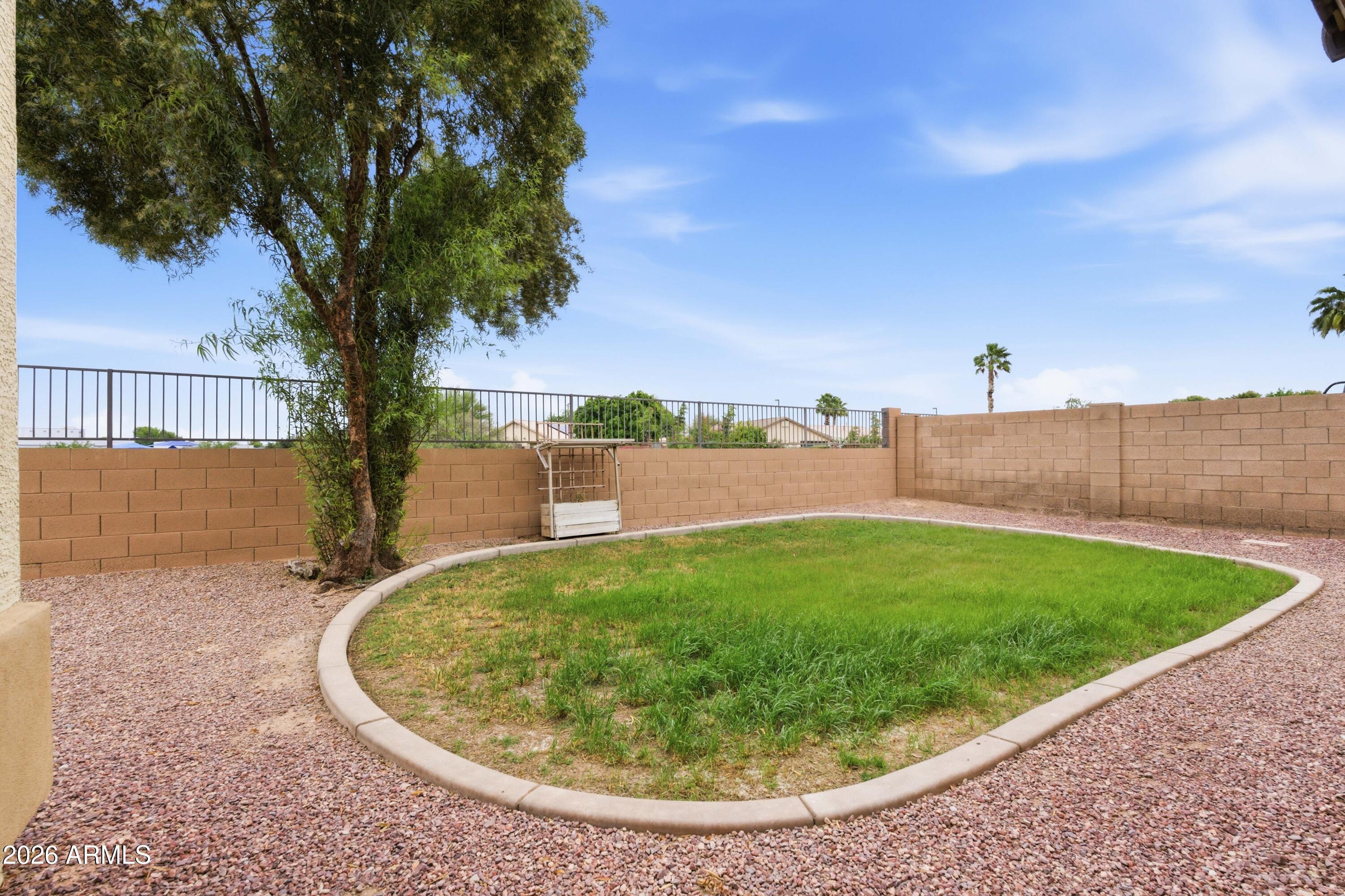 3490 E RED OAK Lane