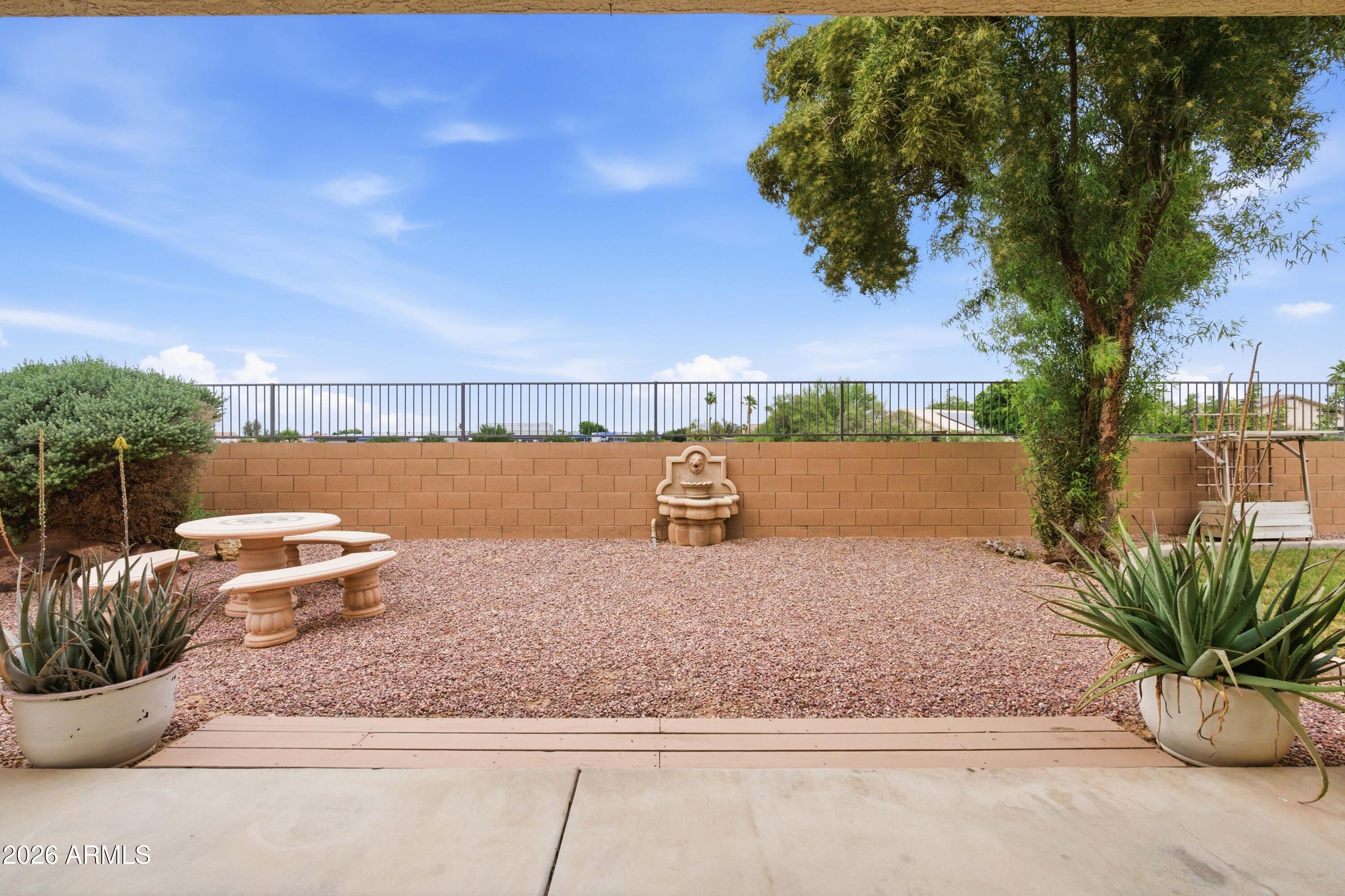 3490 E RED OAK Lane