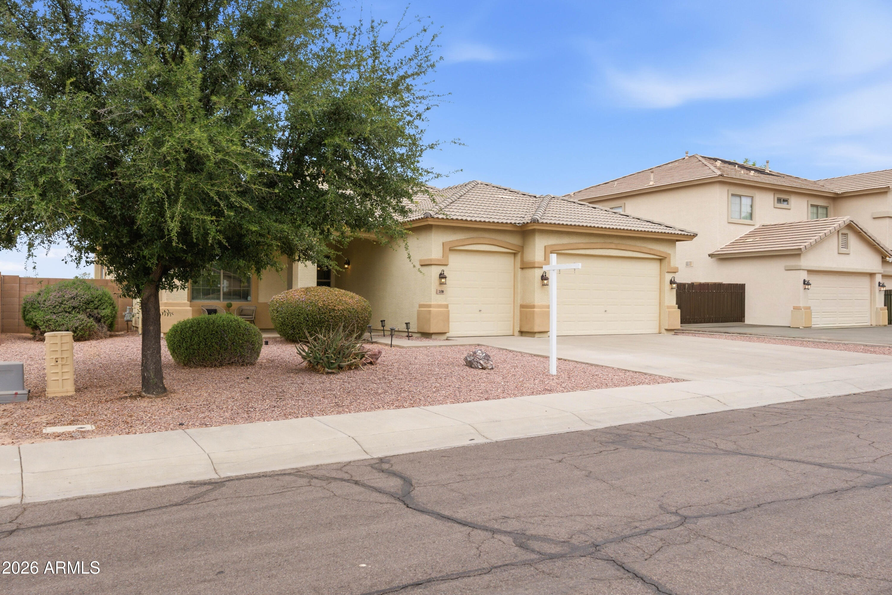3490 E RED OAK Lane