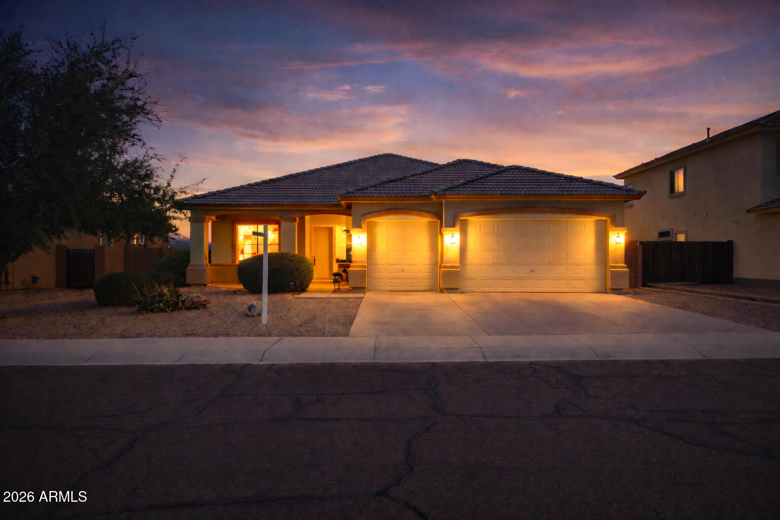 3490 E RED OAK Lane