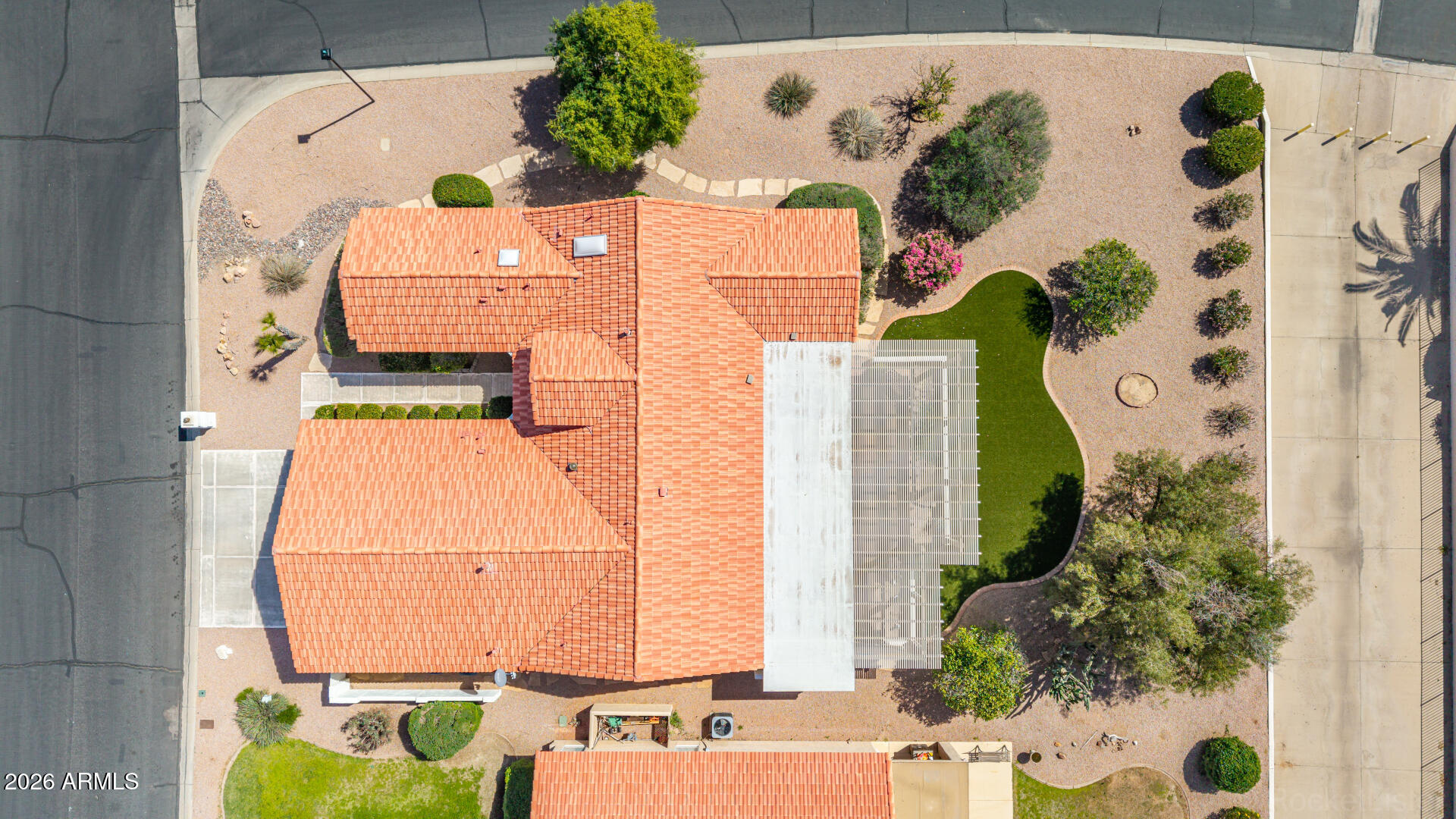9429 E DESERT LAKE Drive