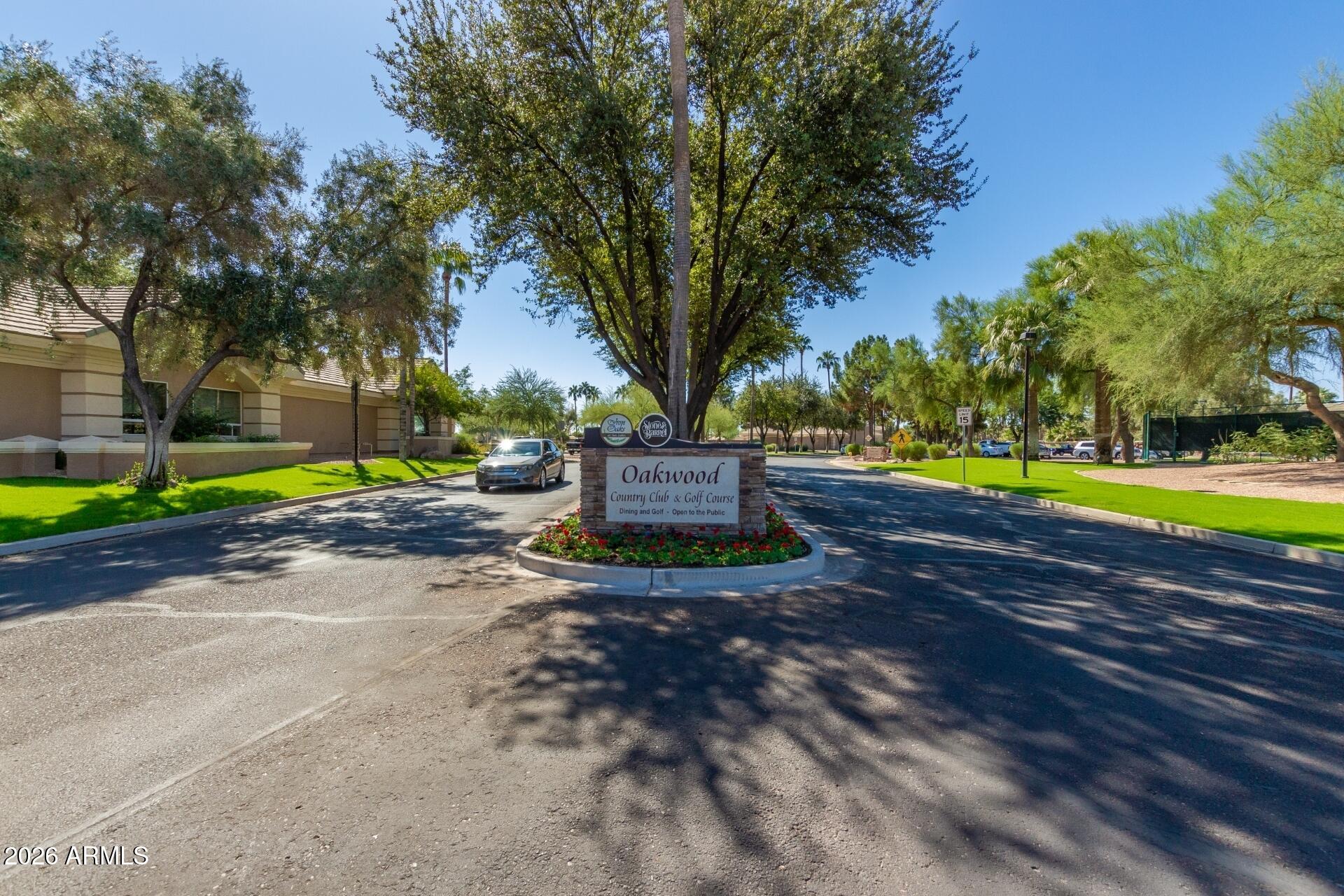 9429 E DESERT LAKE Drive
