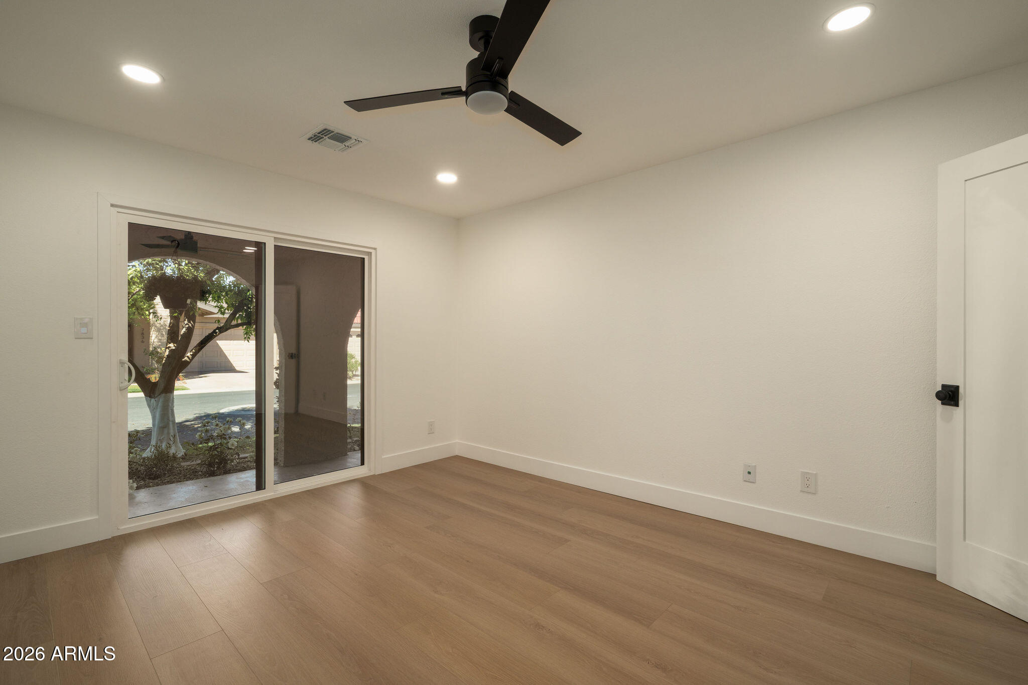 7837 E CRESTWOOD Way