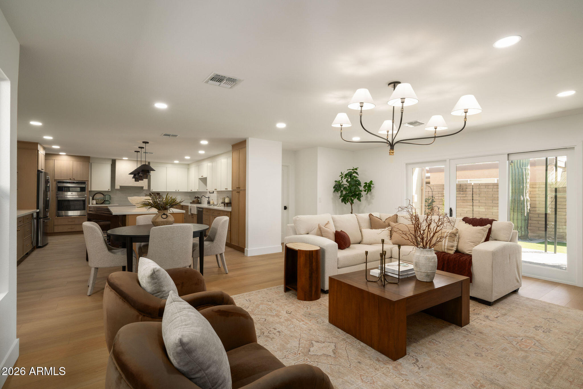 7837 E CRESTWOOD Way