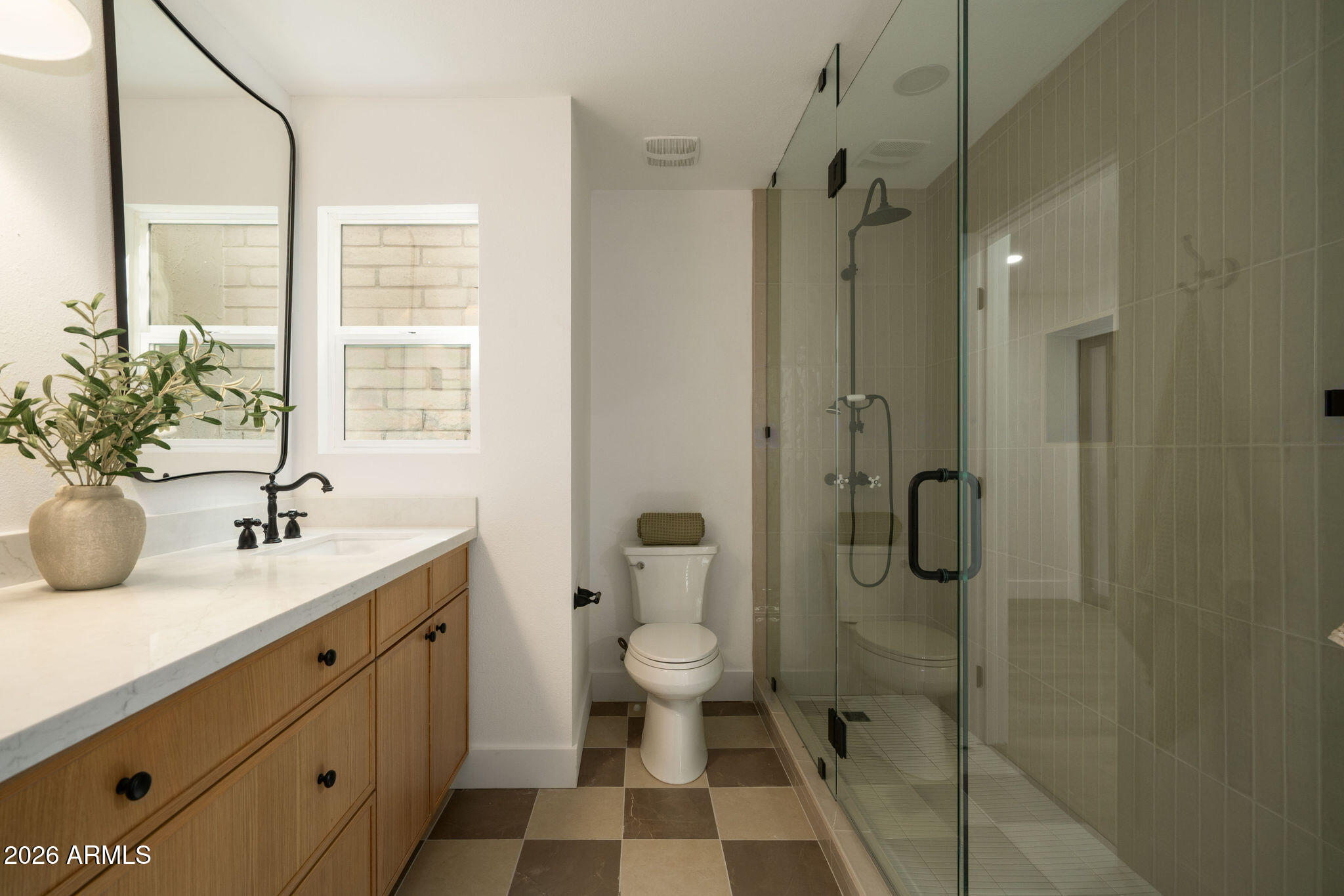 7837 E CRESTWOOD Way