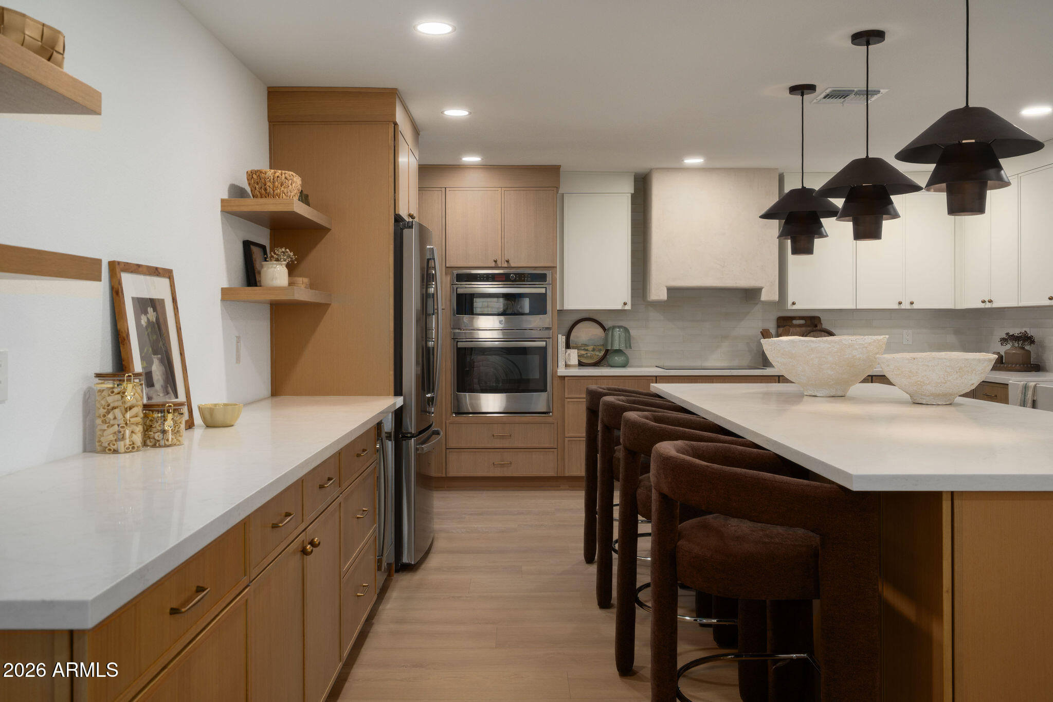 7837 E CRESTWOOD Way