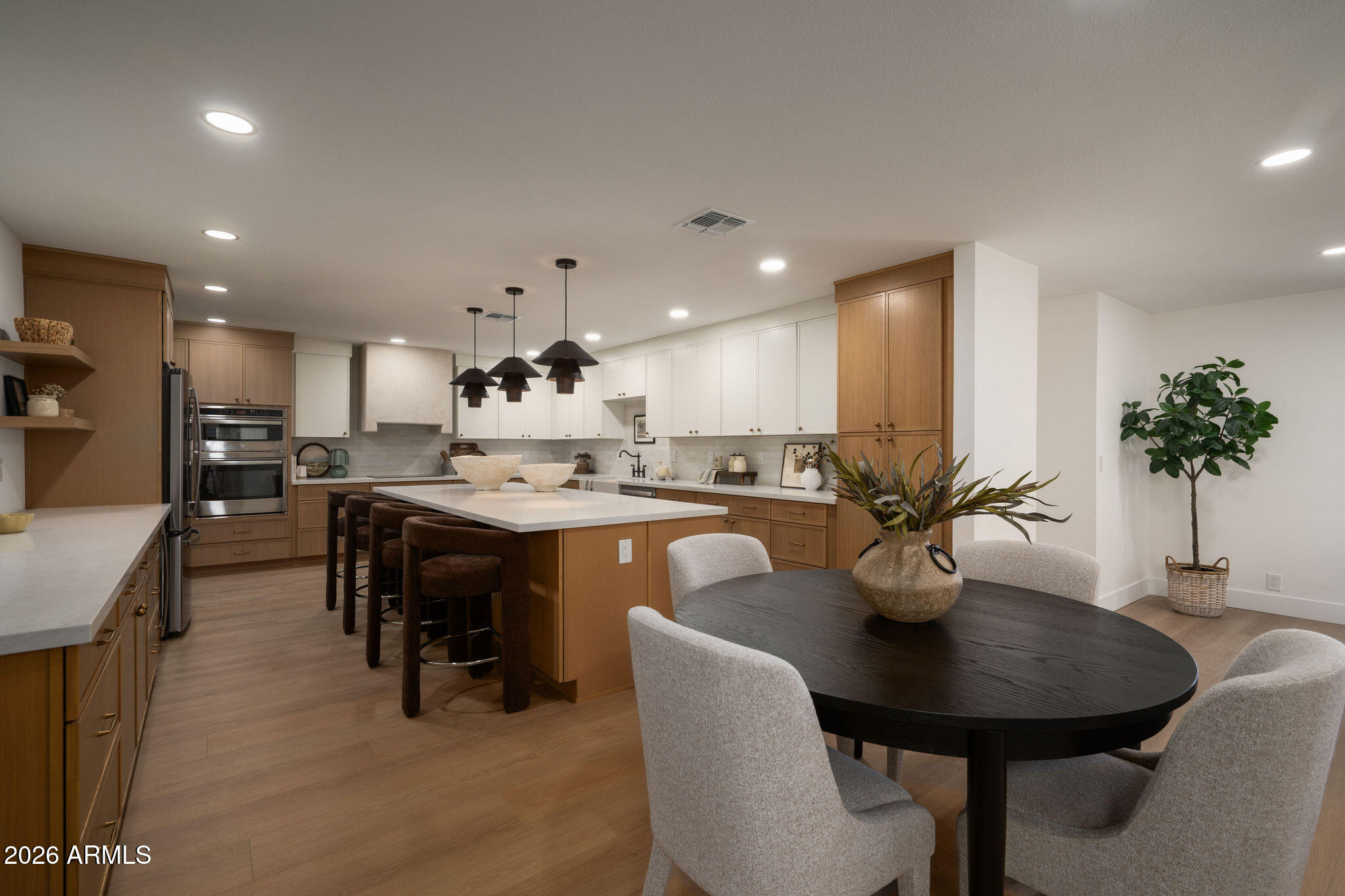 7837 E CRESTWOOD Way