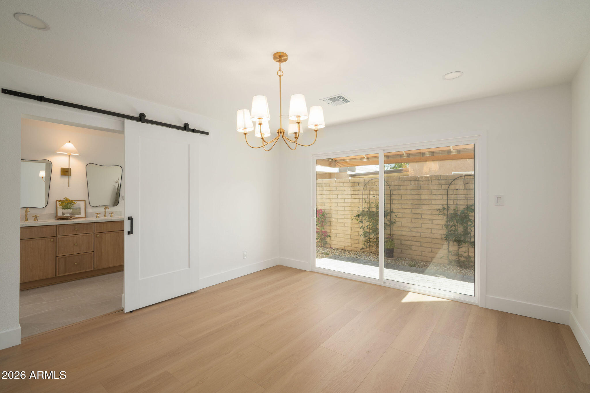 7837 E CRESTWOOD Way