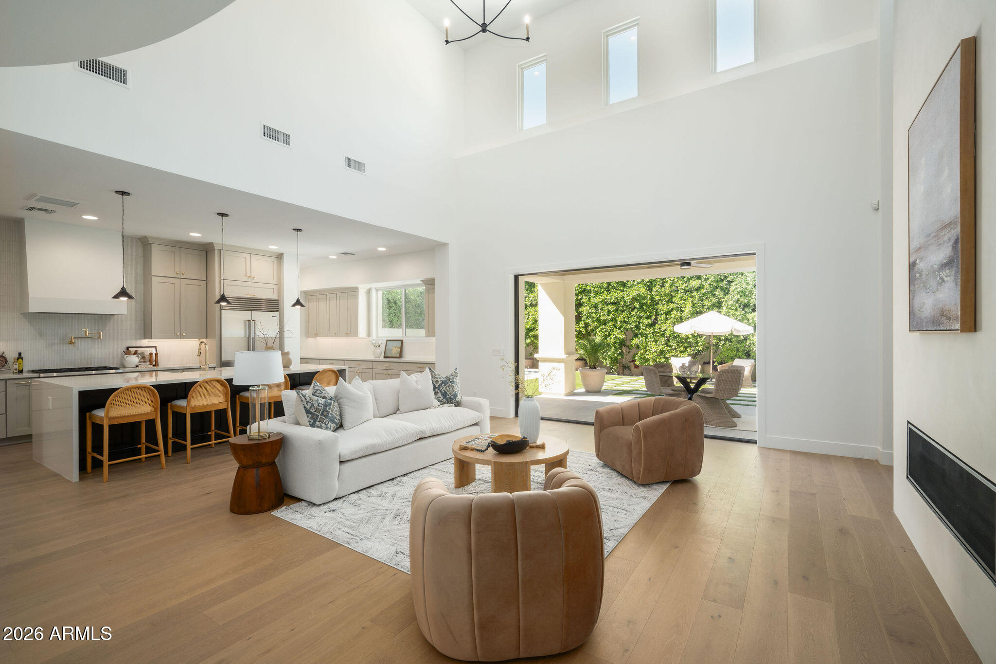 3912 E CRITTENDEN Lane