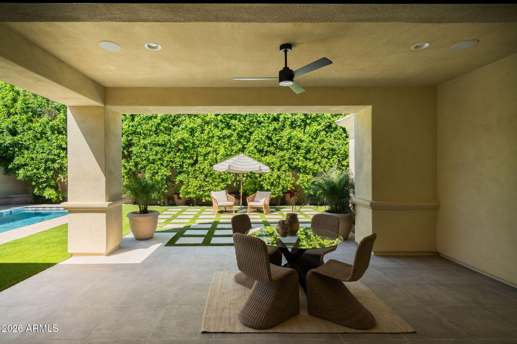 3912 E CRITTENDEN Lane