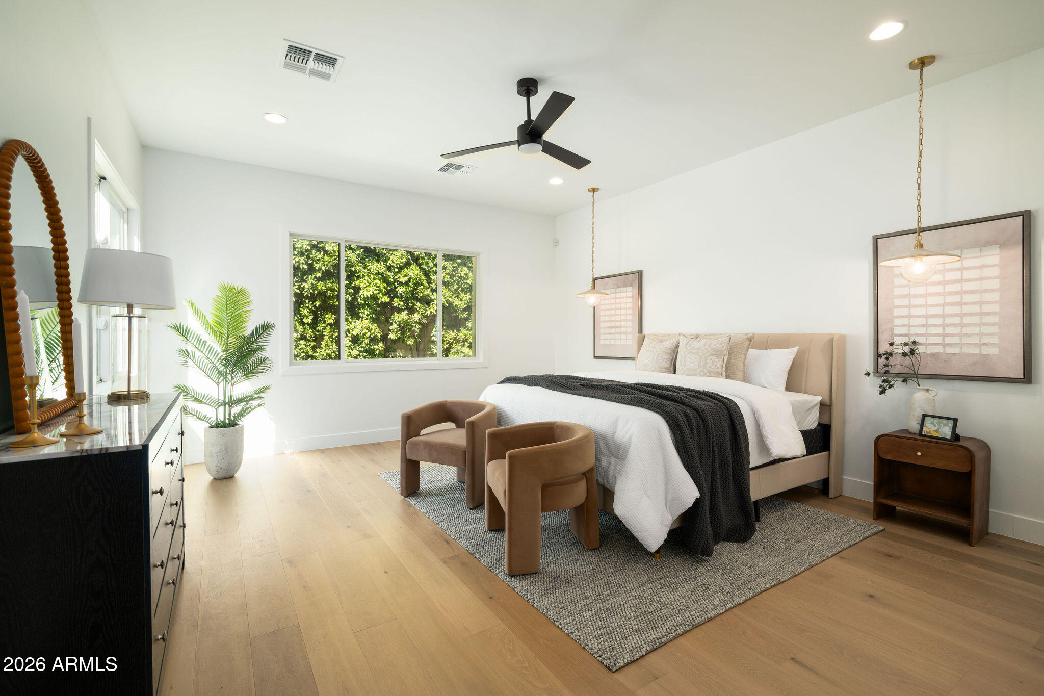 3912 E CRITTENDEN Lane