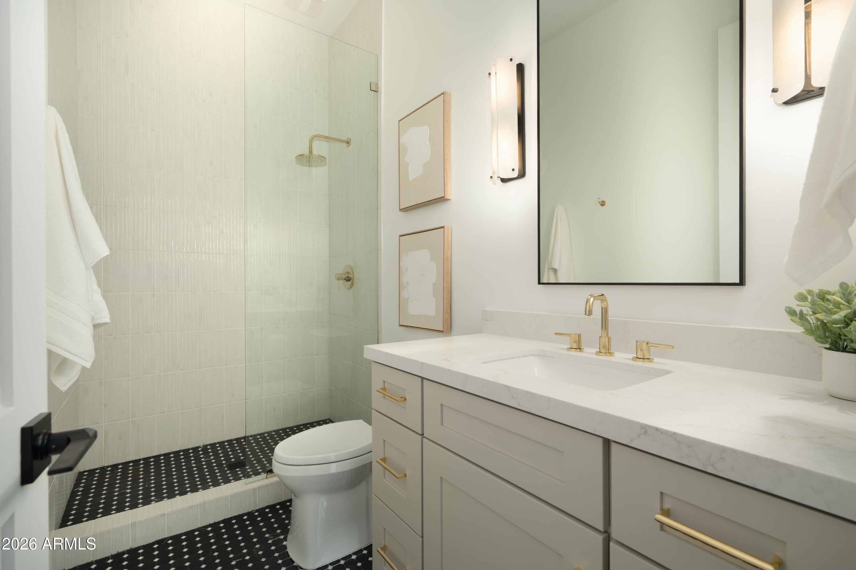 3912 E CRITTENDEN Lane