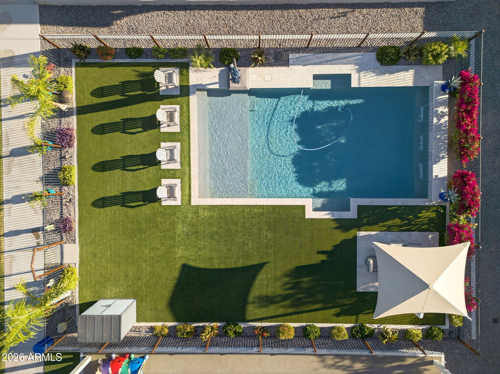 1124 E LOVELAND Lane