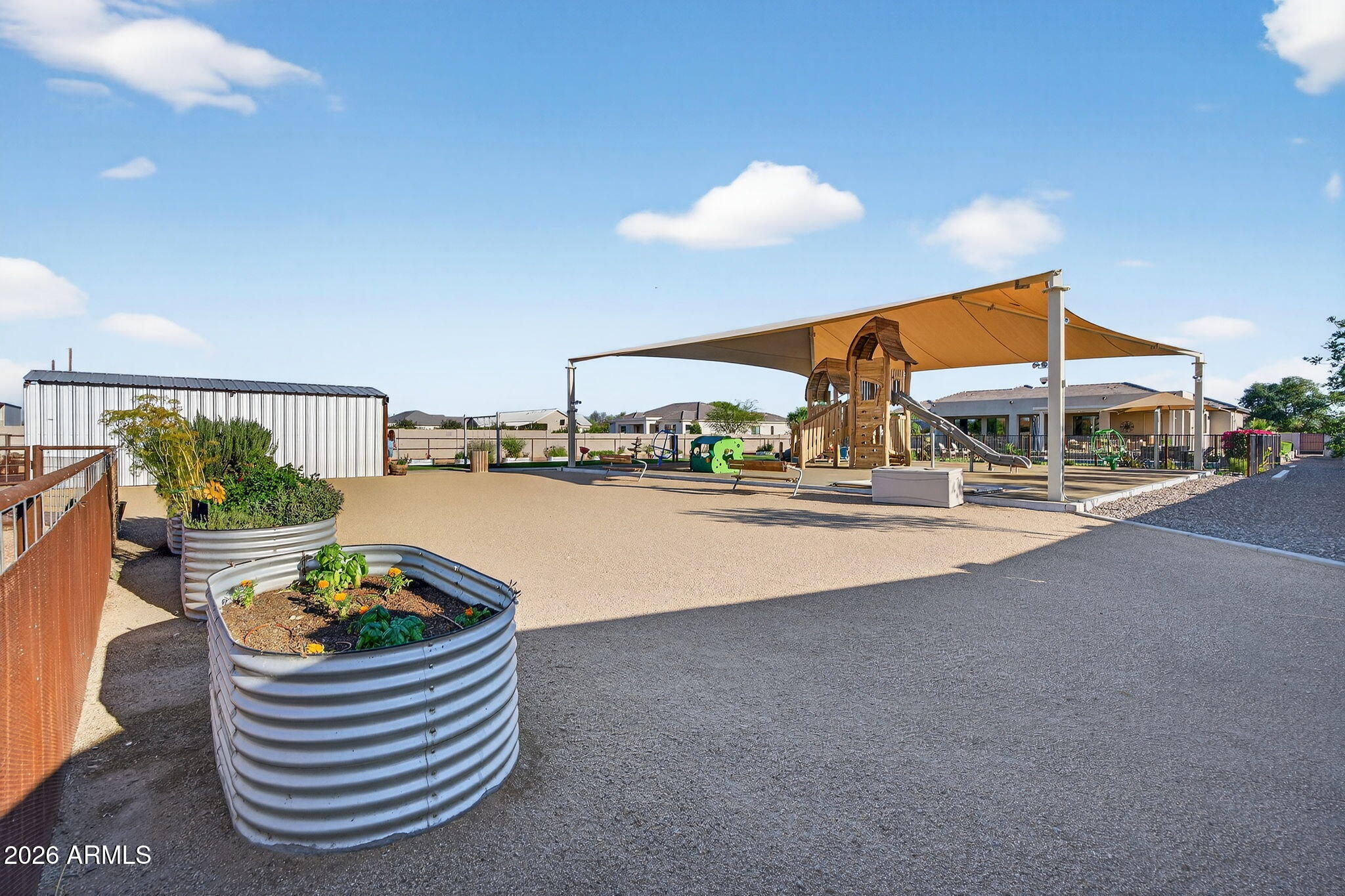 1124 E LOVELAND Lane