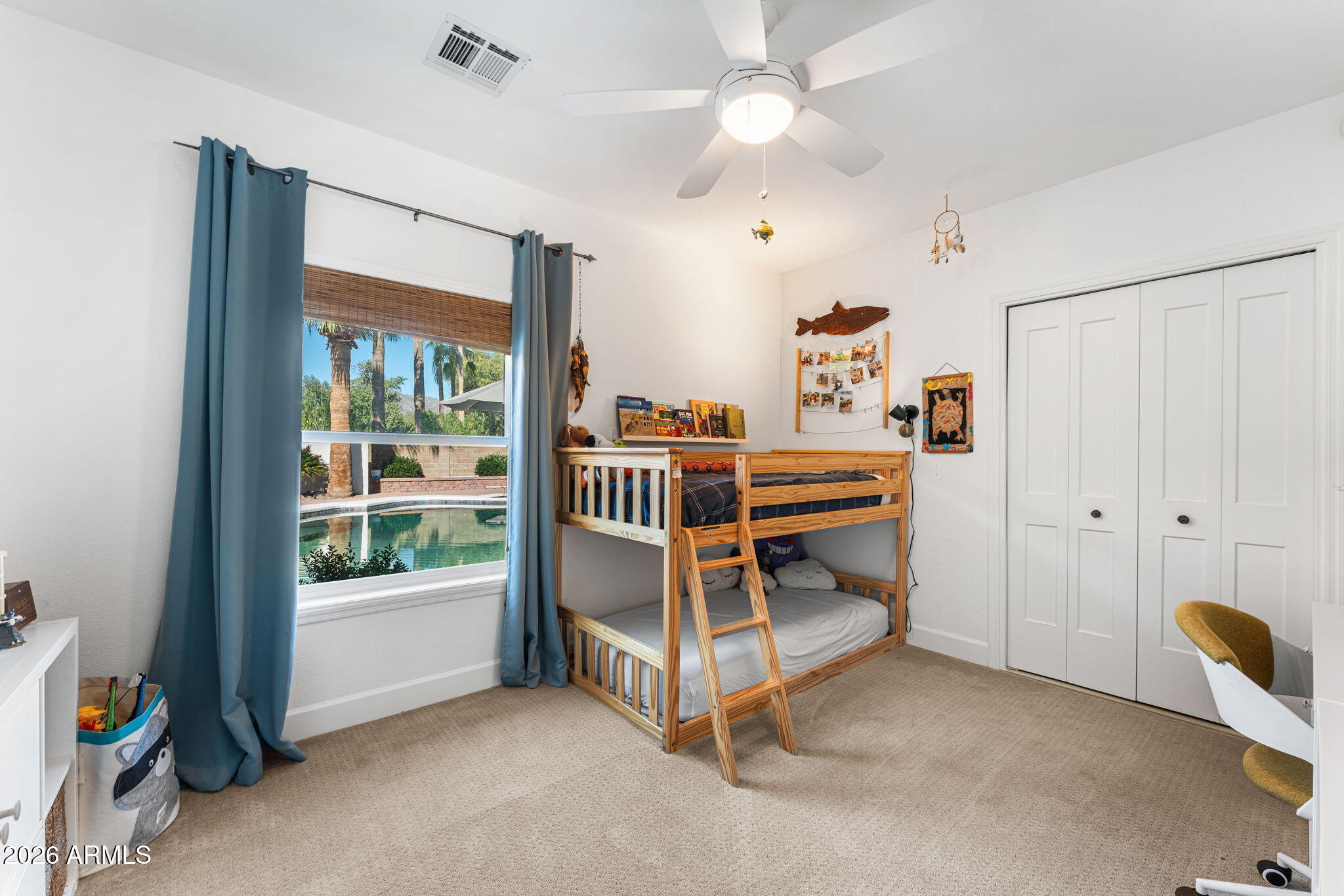 3904 E AHWATUKEE Drive