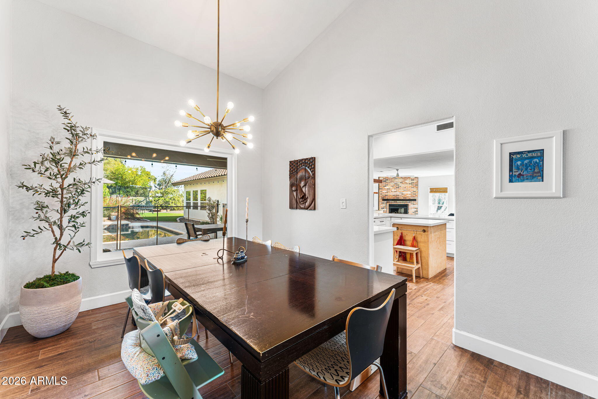 3904 E AHWATUKEE Drive