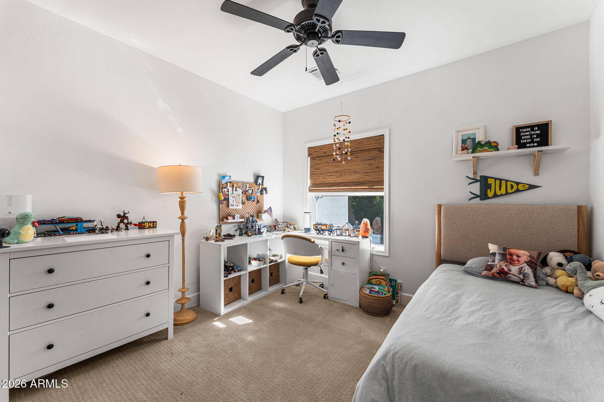 3904 E AHWATUKEE Drive