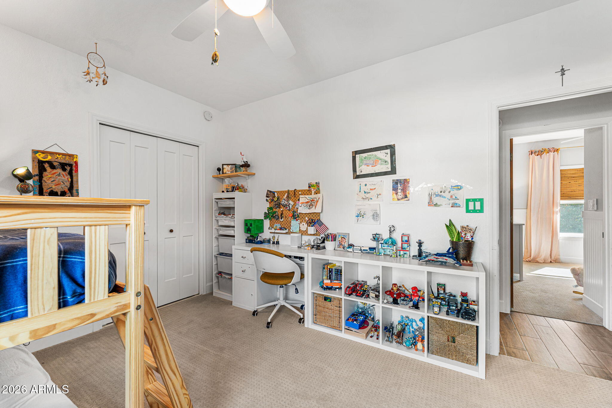 3904 E AHWATUKEE Drive