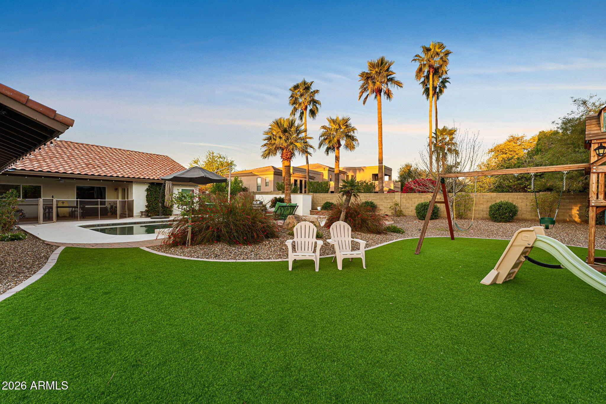 3904 E AHWATUKEE Drive