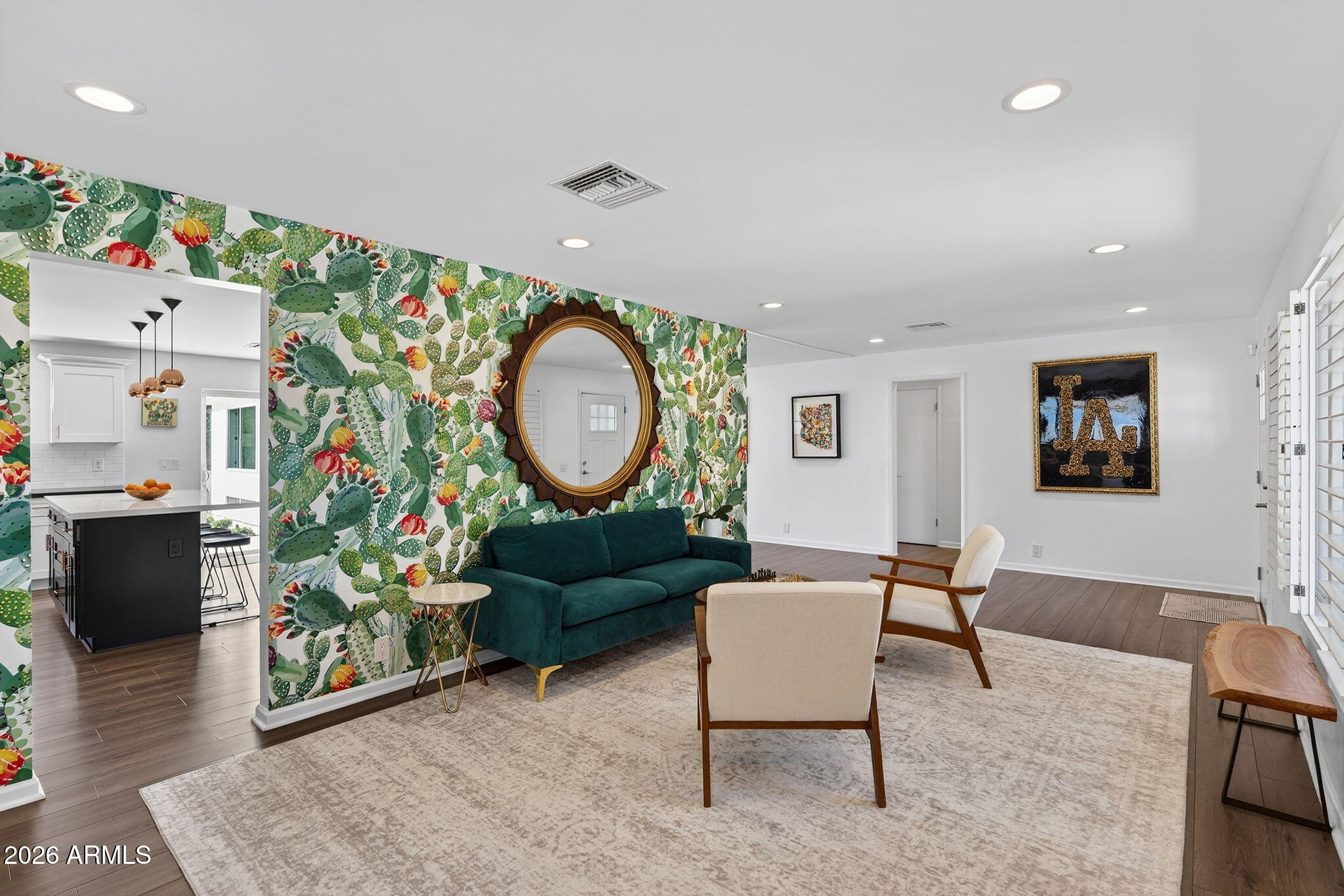 531 W STELLA Lane