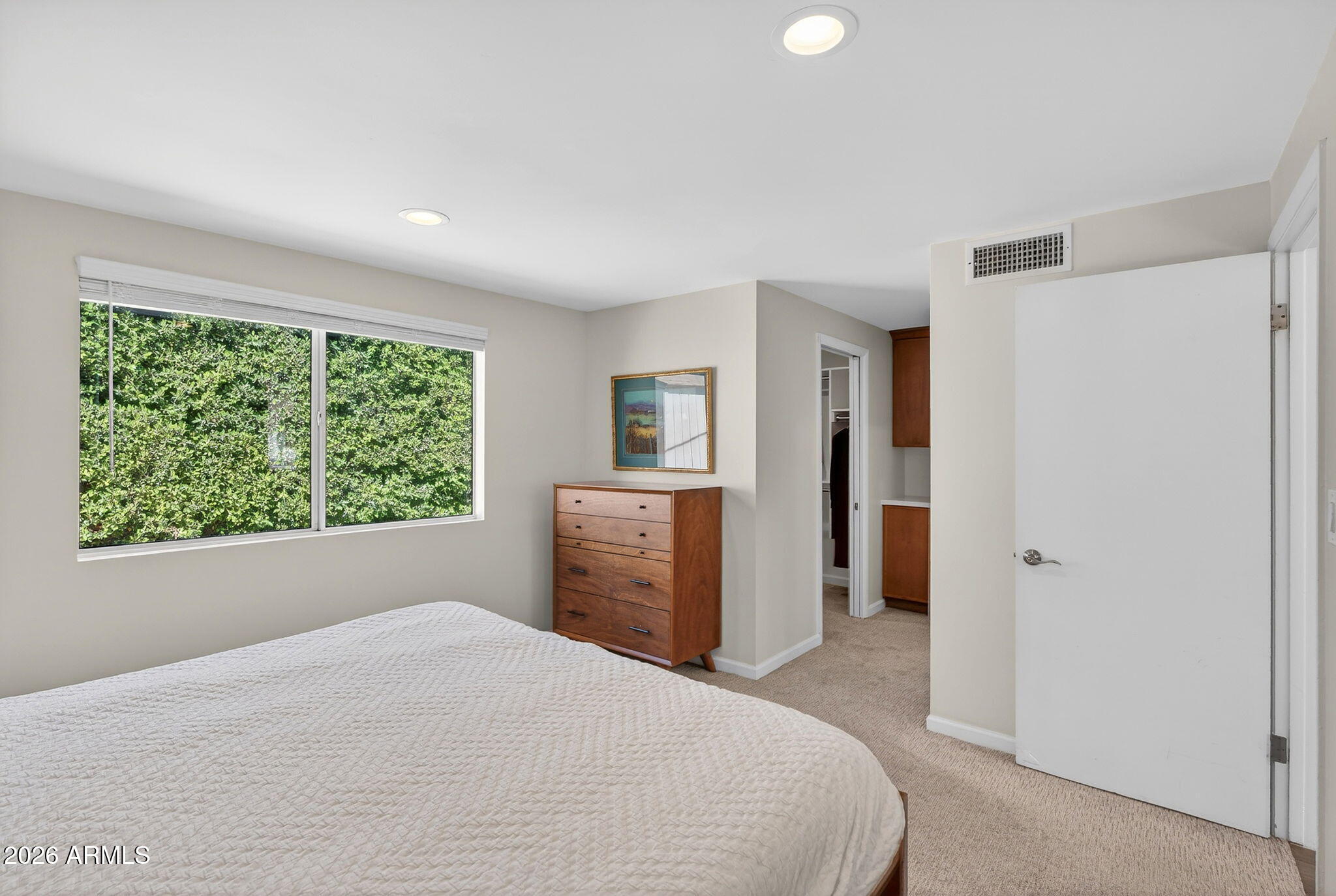 531 W STELLA Lane