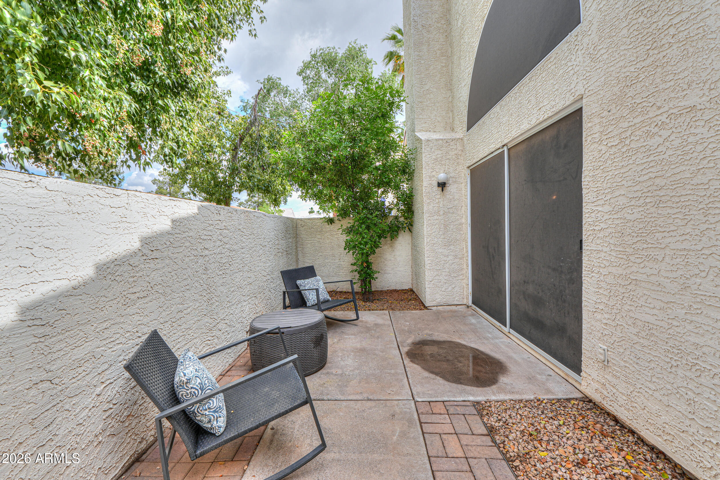 2100 W LEMON TREE Place 3