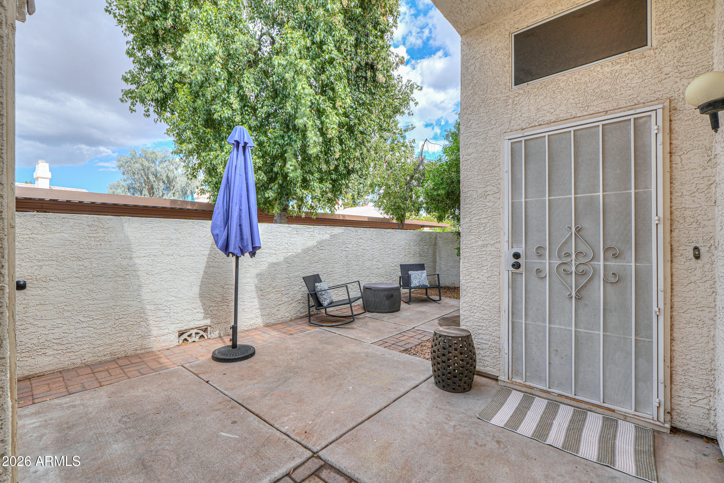 2100 W LEMON TREE Place 3