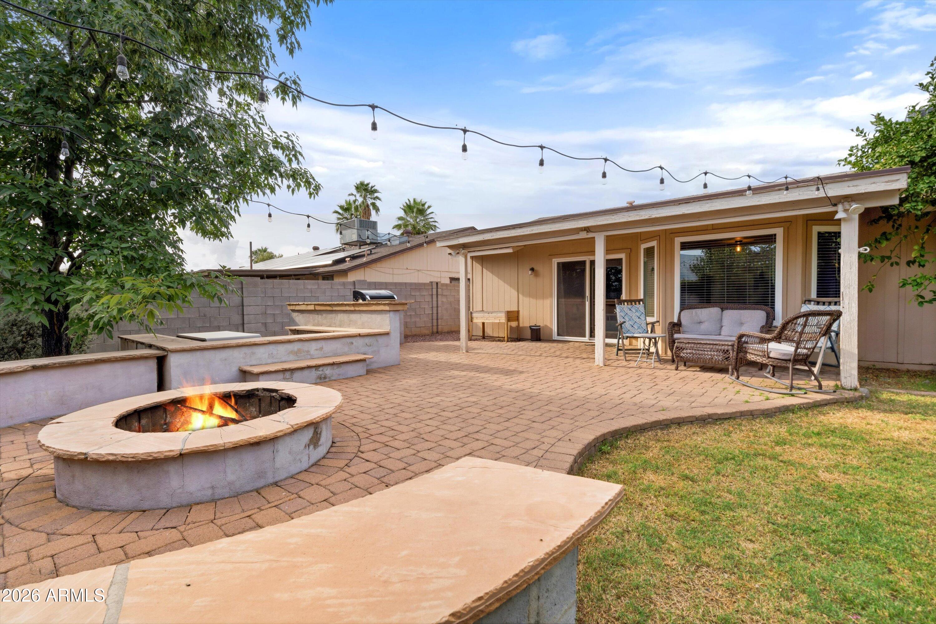 3133 E JOHN CABOT Drive