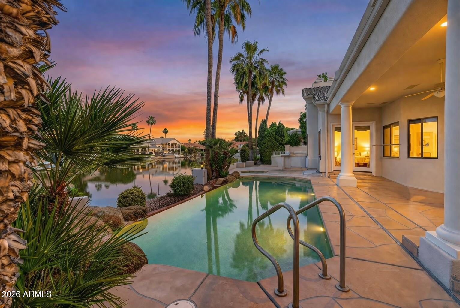 1318 E TREASURE COVE Drive