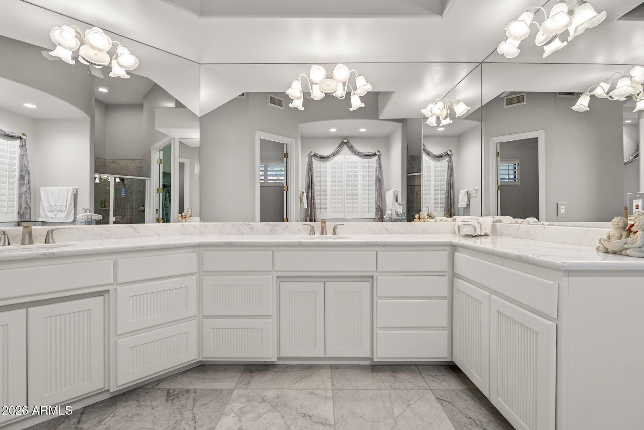 1318 E TREASURE COVE Drive