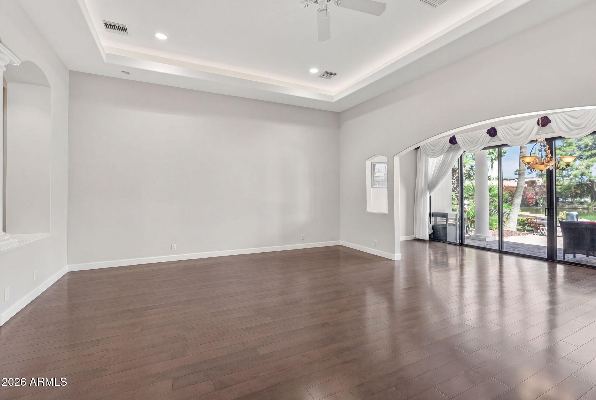 1318 E TREASURE COVE Drive