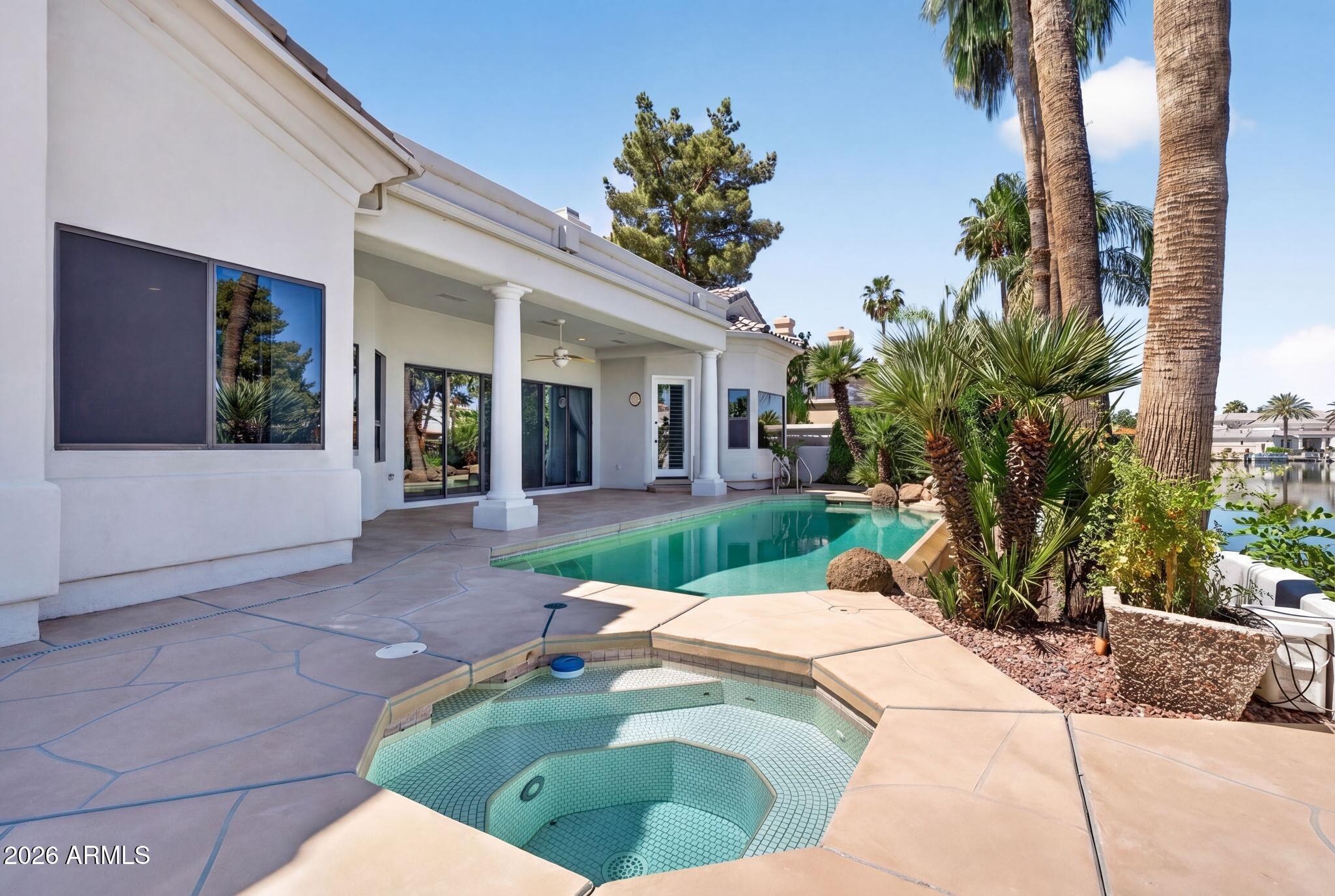 1318 E TREASURE COVE Drive